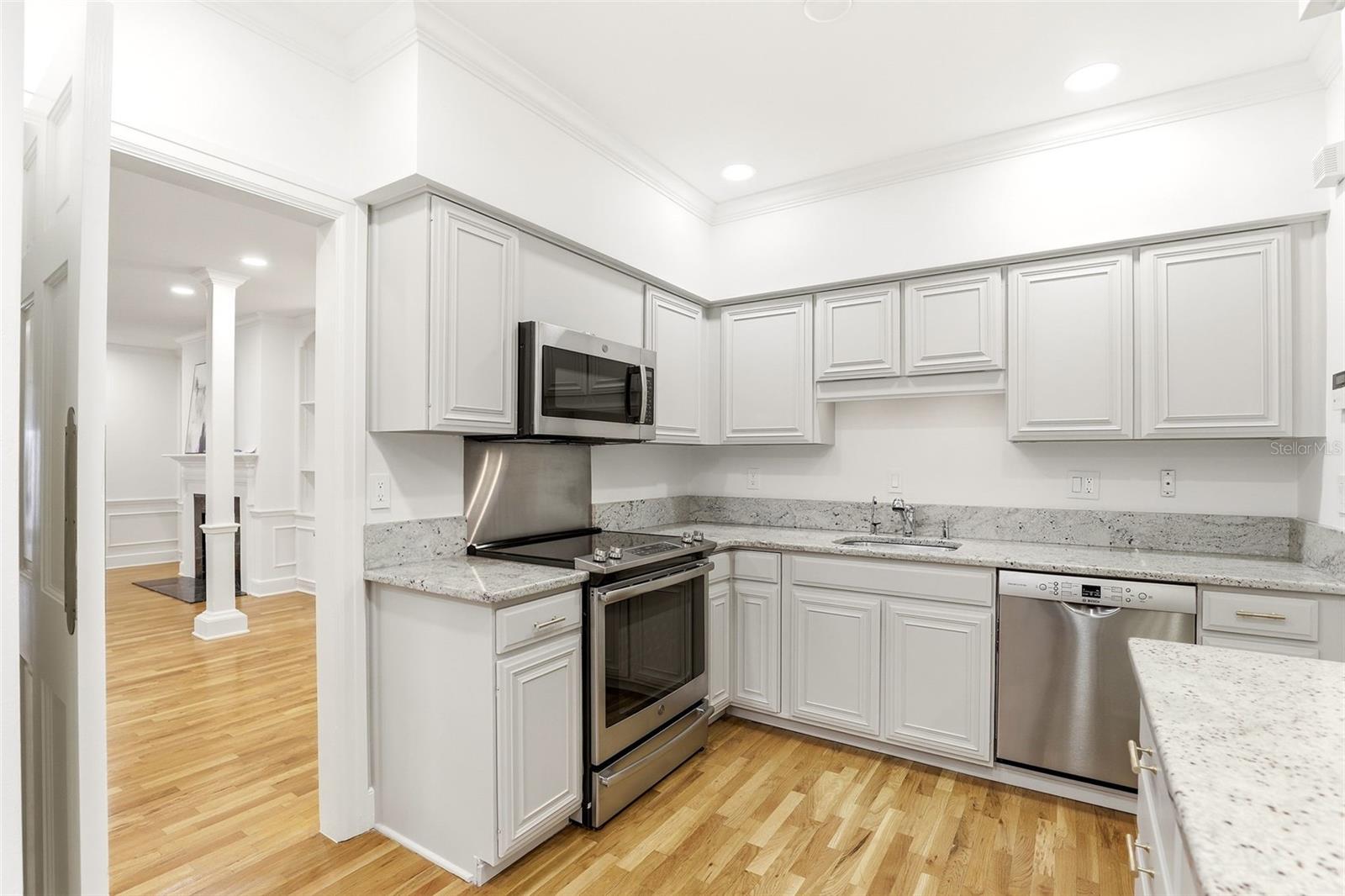 2009 COUNTRYSIDE CIR S, ORLANDO, FL, 32804