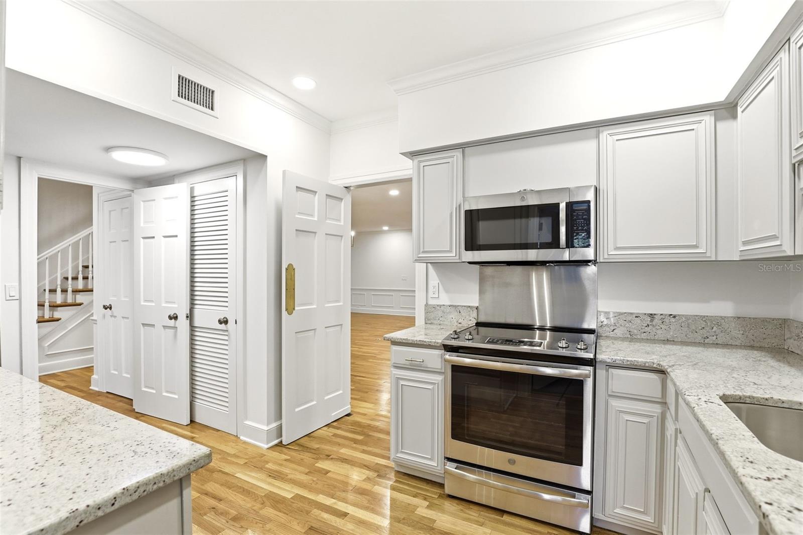 2009 COUNTRYSIDE CIR S, ORLANDO, FL, 32804