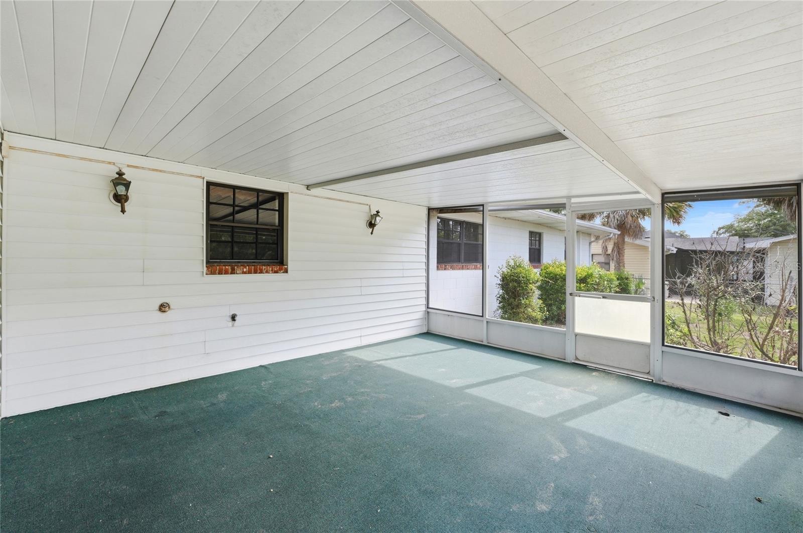 960 WEDGEWOOD DR SE, WINTER HAVEN, FL, 33880