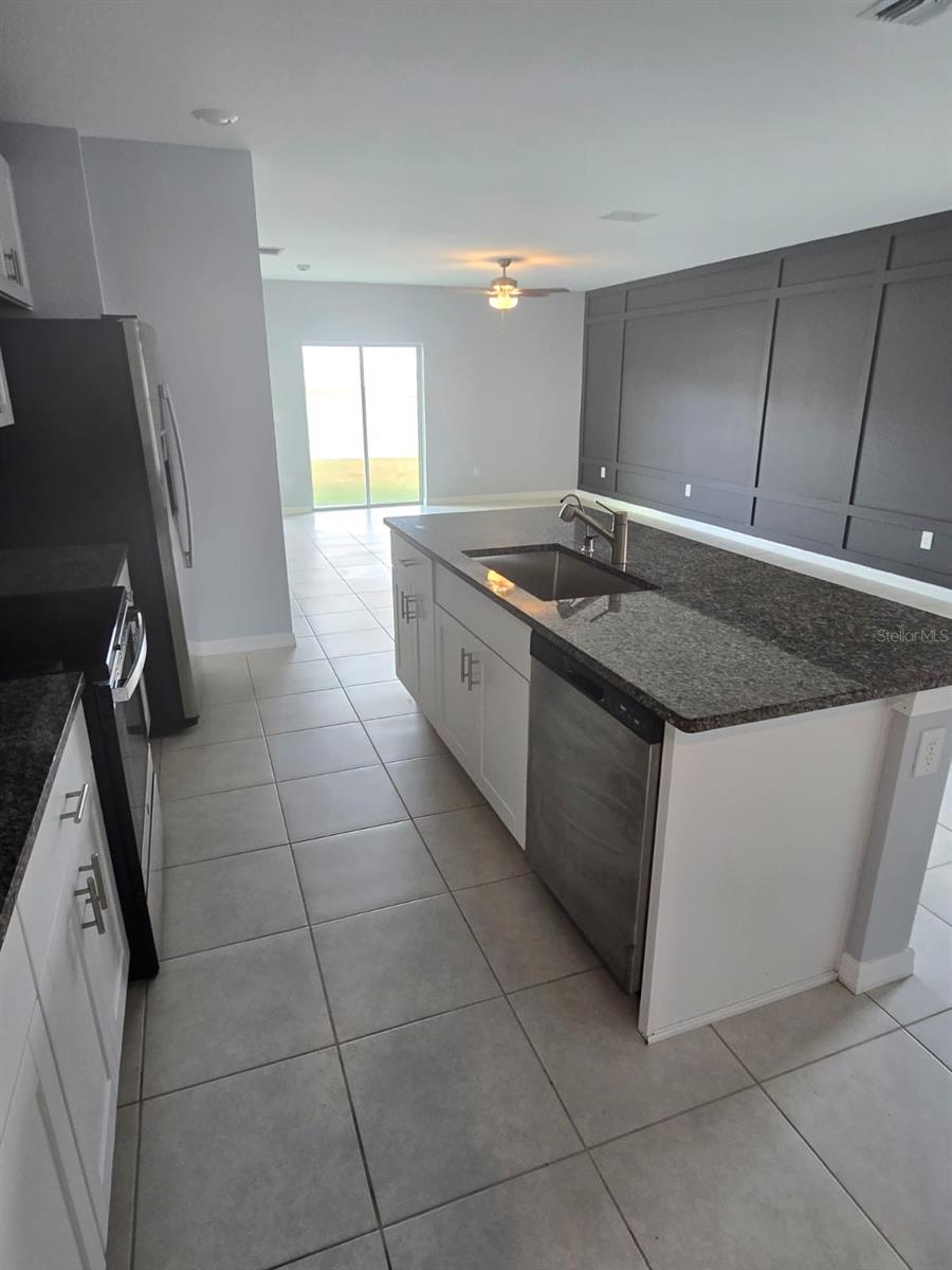 32086 HAWTHORNE COTTAGE PL, SAN ANTONIO, FL, 33576