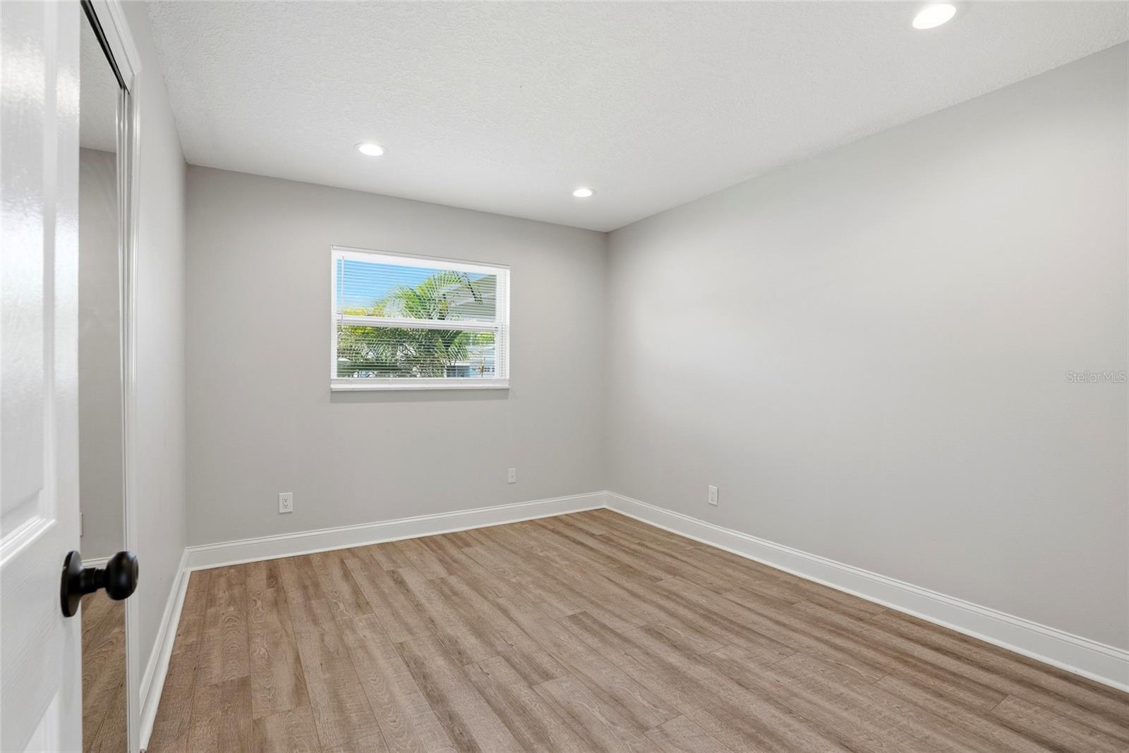 6460 33RD AVE N, ST PETERSBURG, FL, 33710