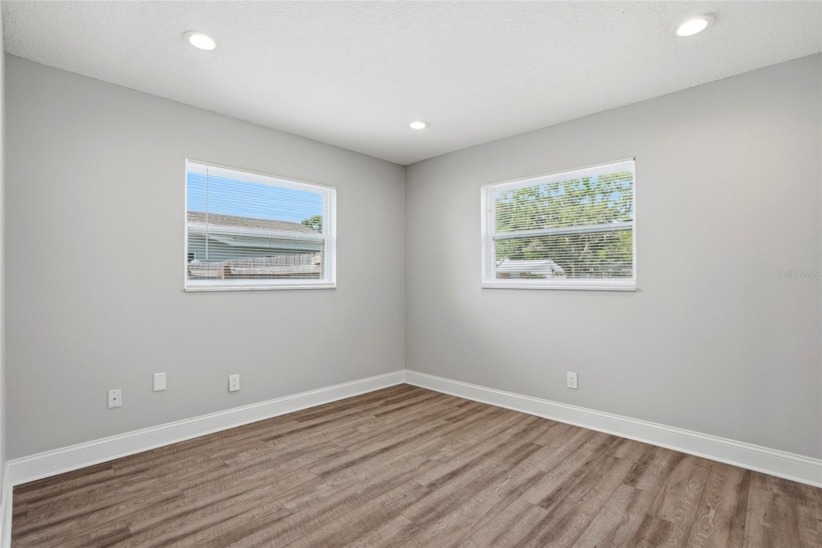 6460 33RD AVE N, ST PETERSBURG, FL, 33710