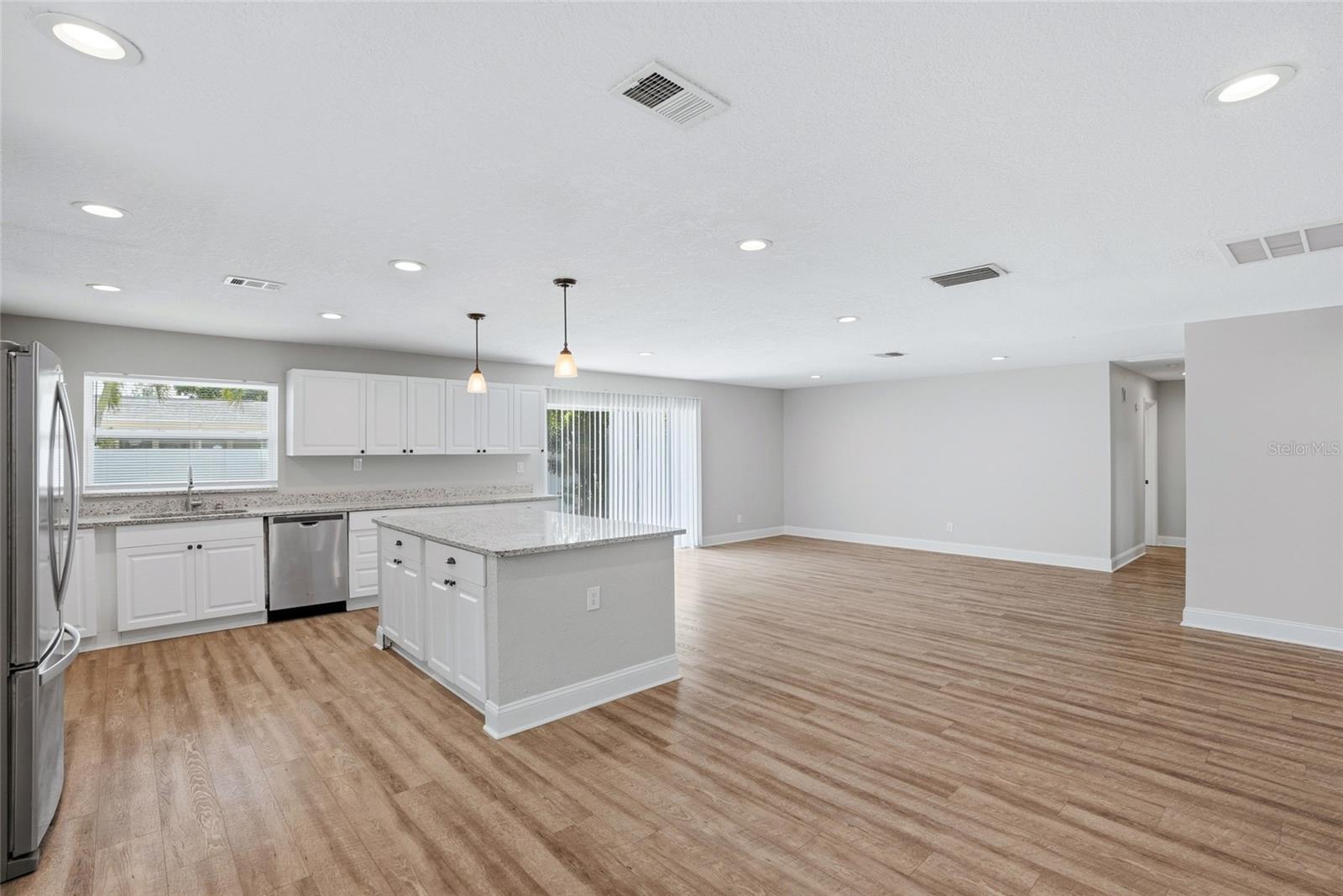 6460 33RD AVE N, ST PETERSBURG, FL, 33710