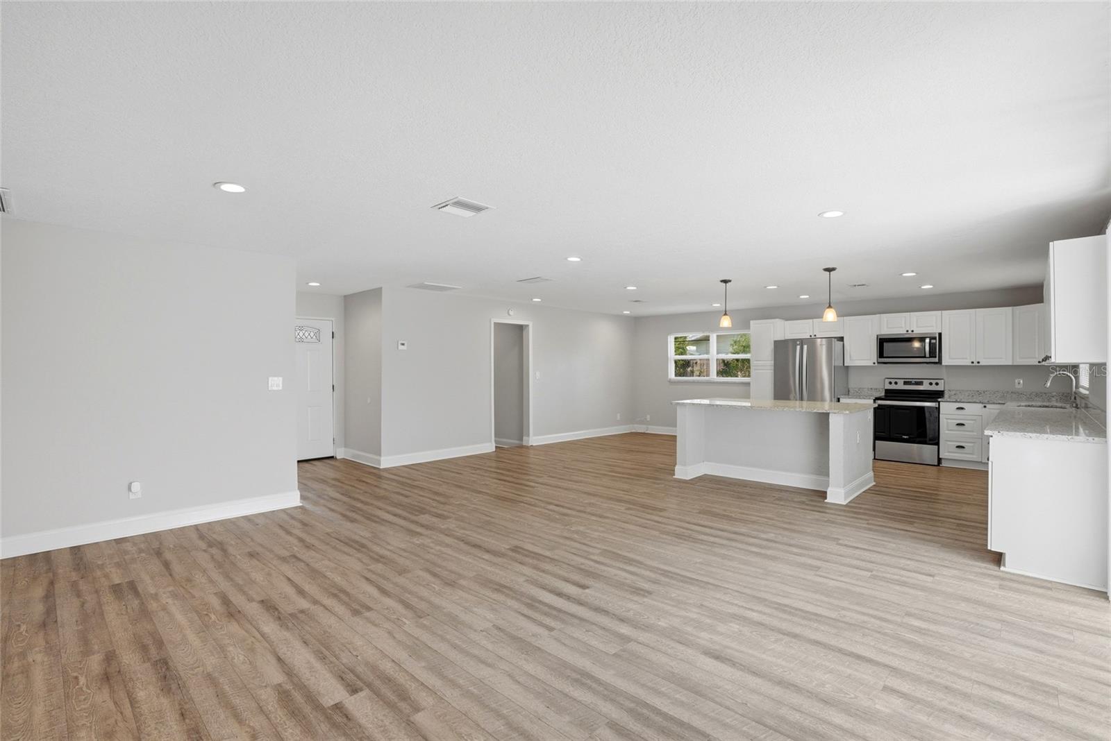 6460 33RD AVE N, ST PETERSBURG, FL, 33710