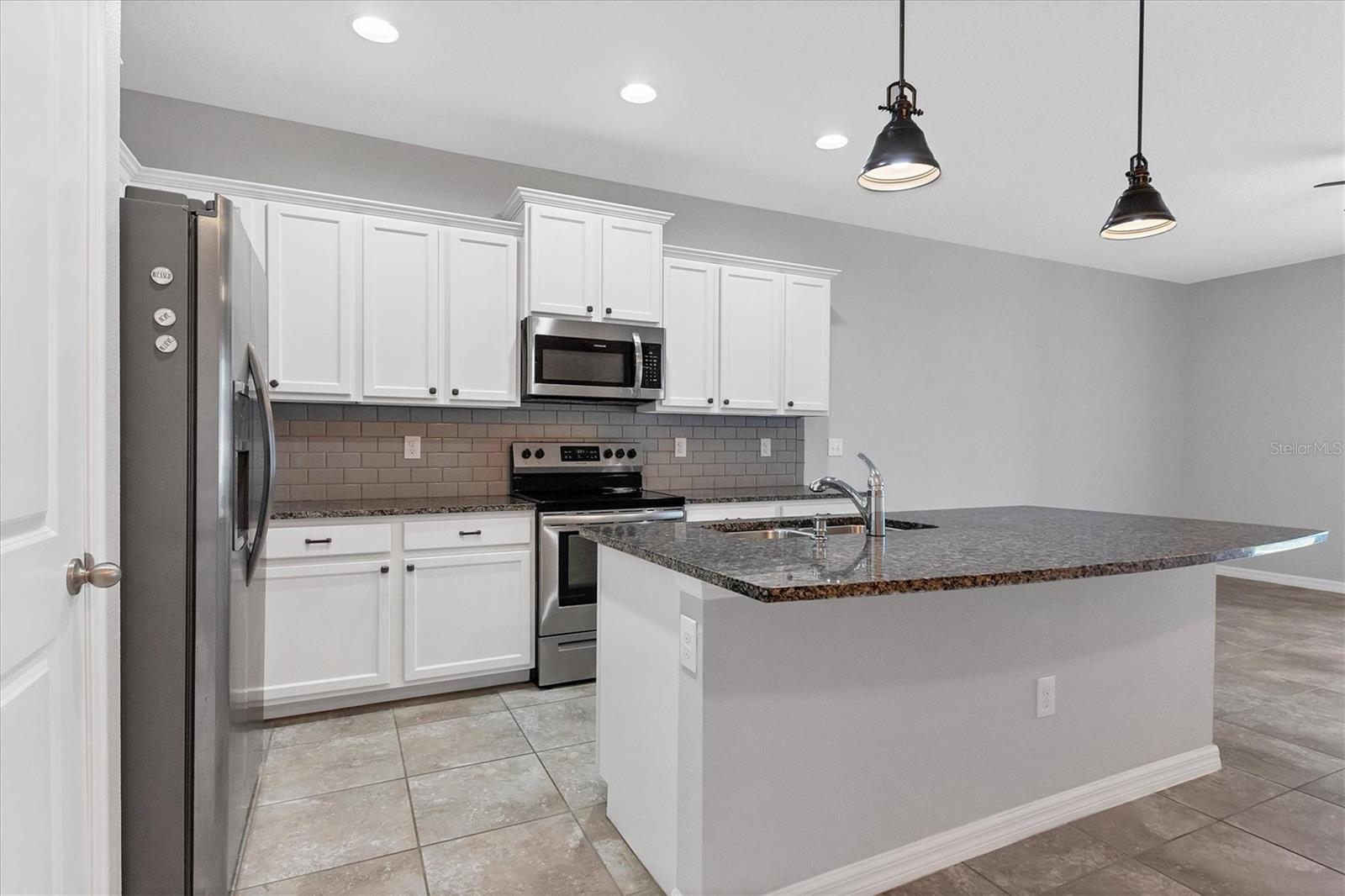 8657 PALMER PARK CIR, SARASOTA, FL, 34238