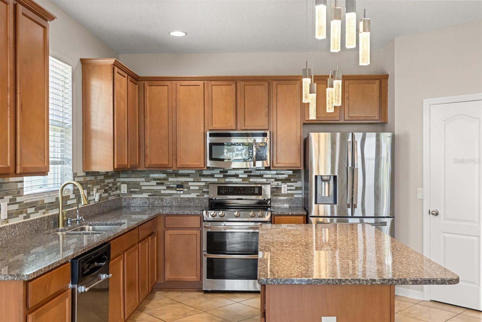 291 BLUE CYPRESS DR, GROVELAND, FL, 34736