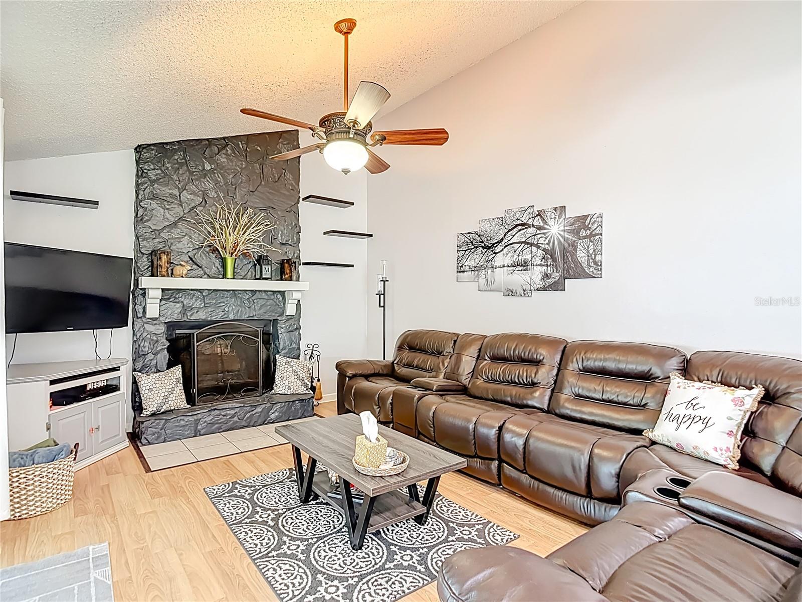 3729 SAND PEBBLE DR, VALRICO, FL, 33596