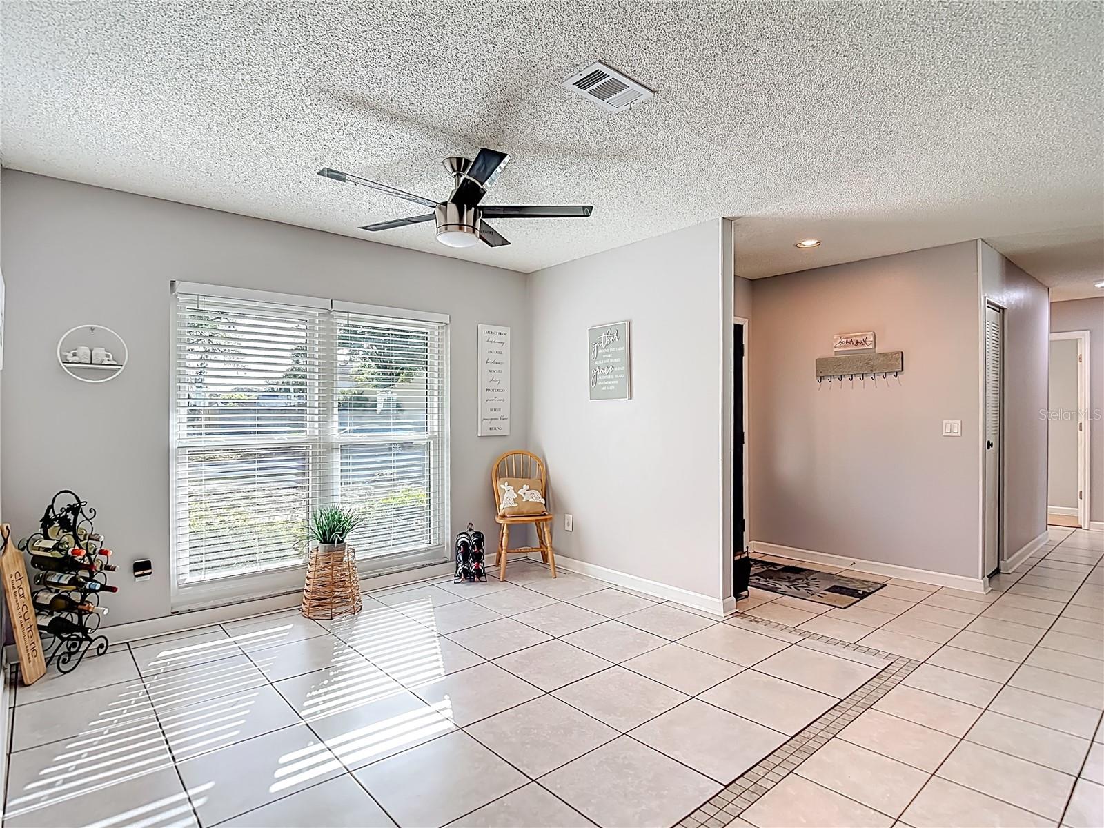 3729 SAND PEBBLE DR, VALRICO, FL, 33596