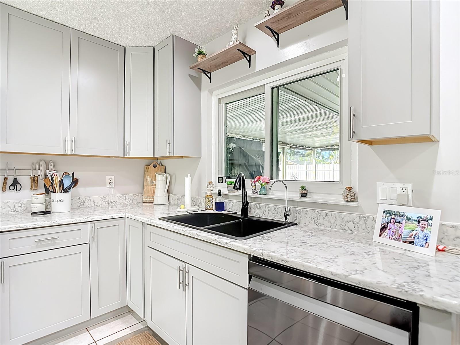 3729 SAND PEBBLE DR, VALRICO, FL, 33596