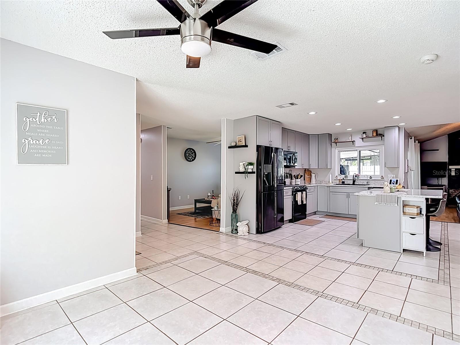 3729 SAND PEBBLE DR, VALRICO, FL, 33596