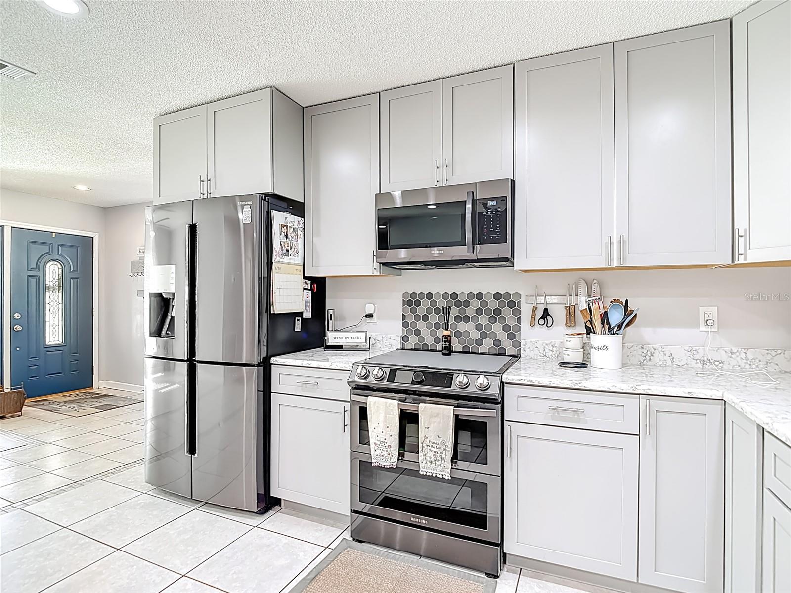 3729 SAND PEBBLE DR, VALRICO, FL, 33596