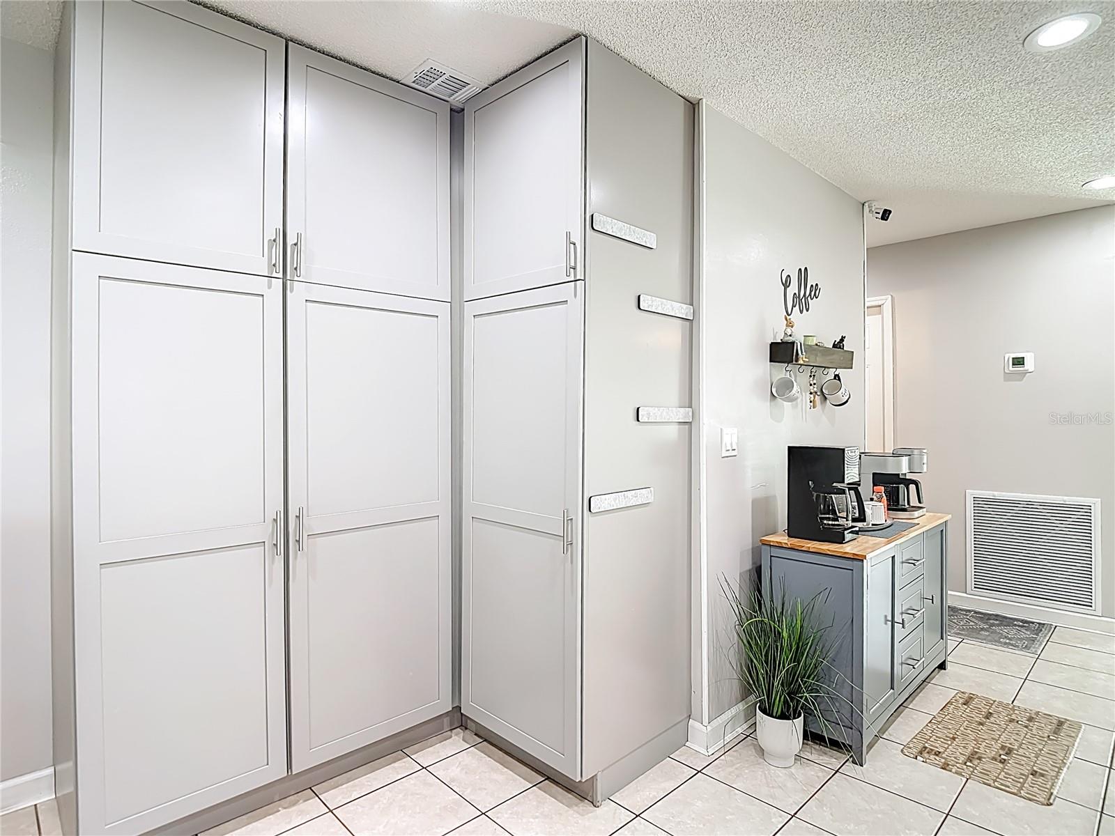 3729 SAND PEBBLE DR, VALRICO, FL, 33596