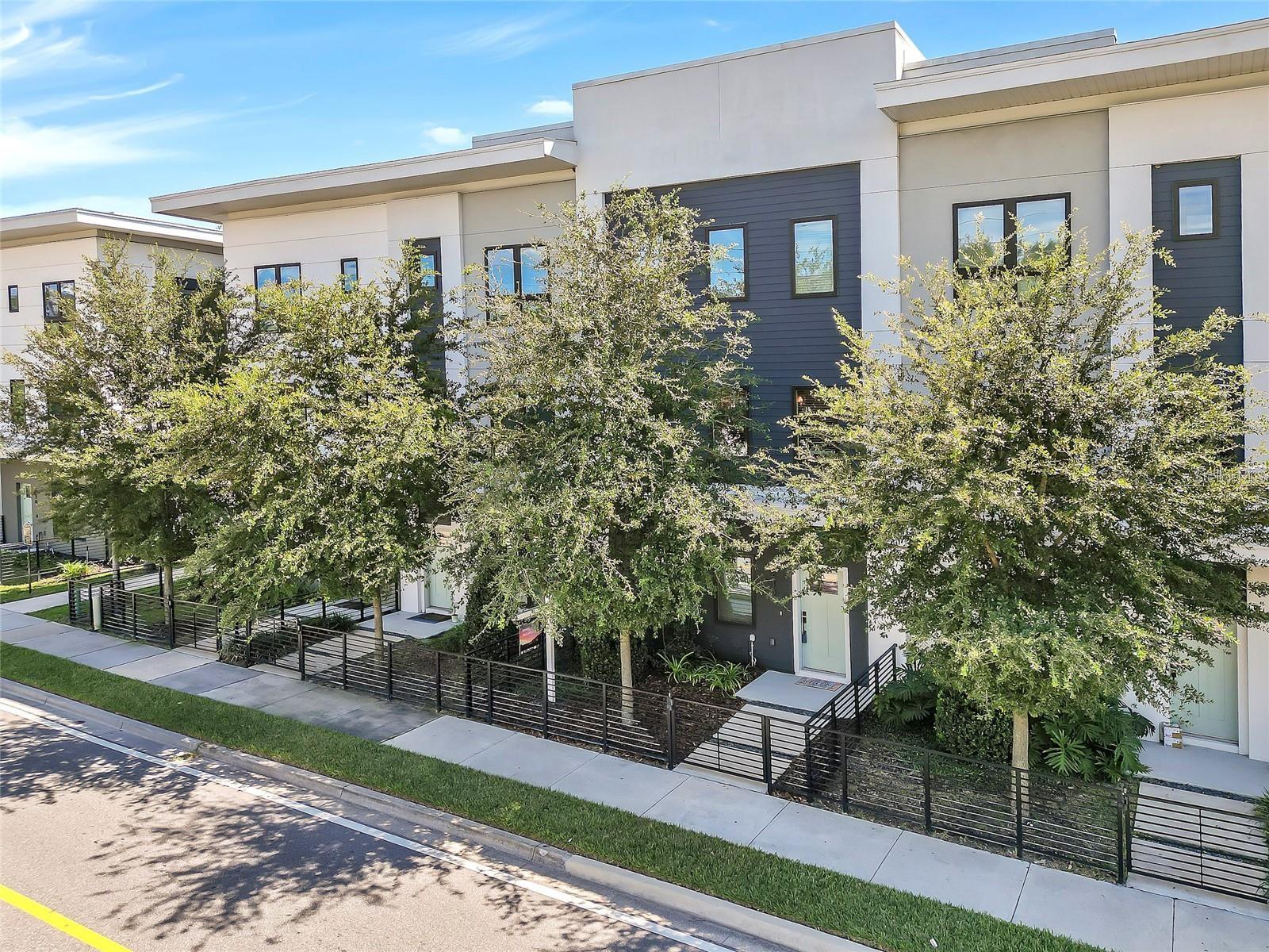 212 E PINELOCH AVE, ORLANDO, FL, 32806