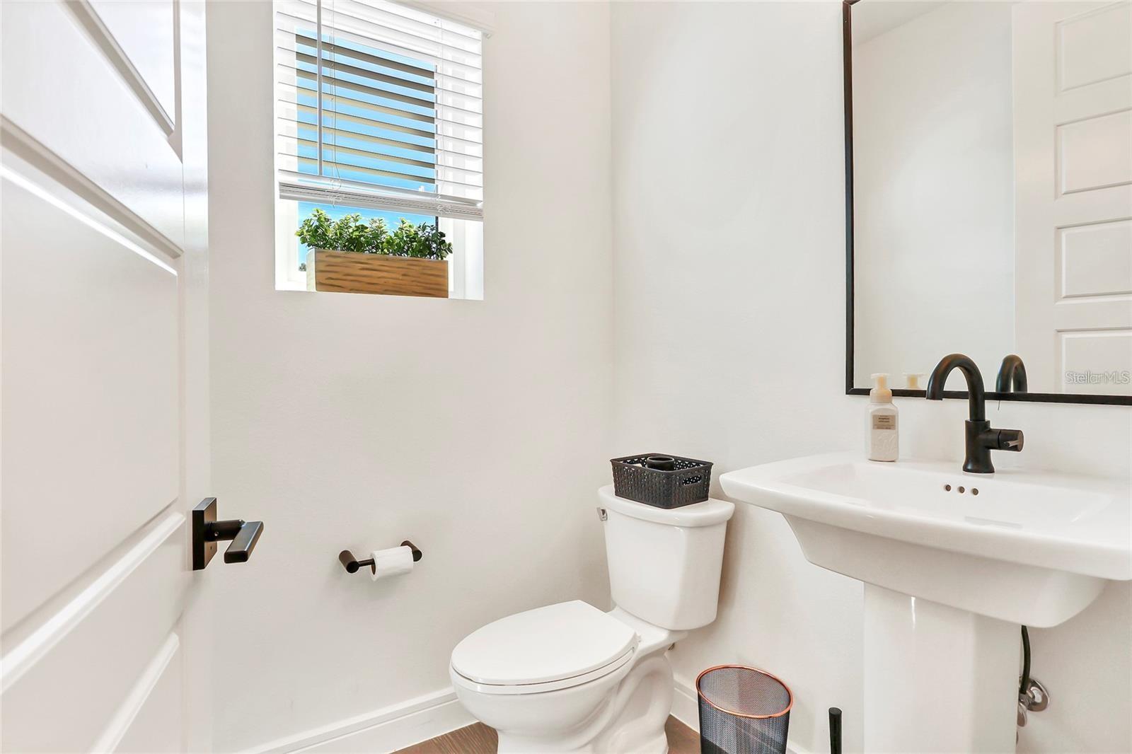 212 E PINELOCH AVE, ORLANDO, FL, 32806