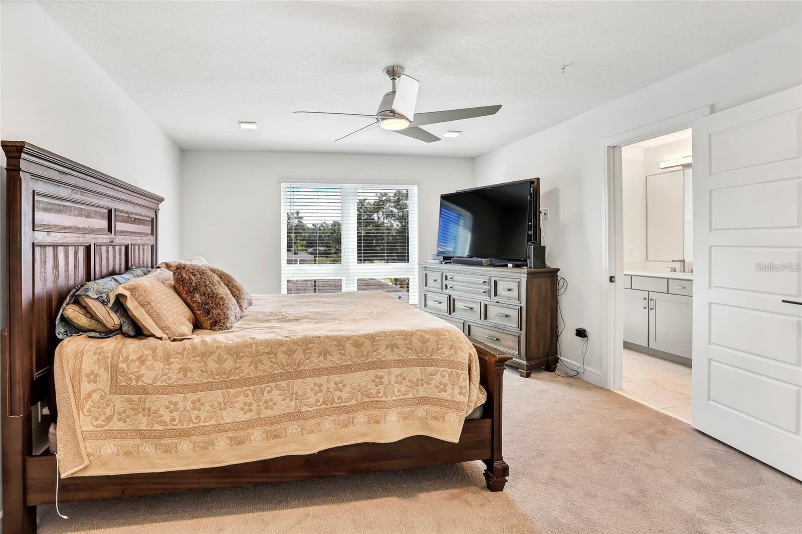 212 E PINELOCH AVE, ORLANDO, FL, 32806