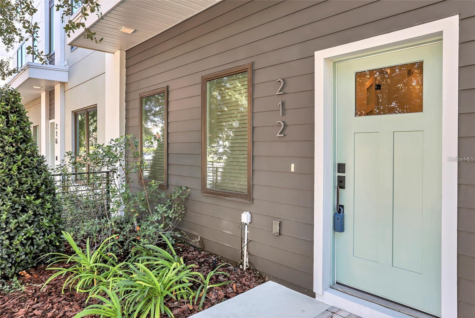 212 E PINELOCH AVE, ORLANDO, FL, 32806