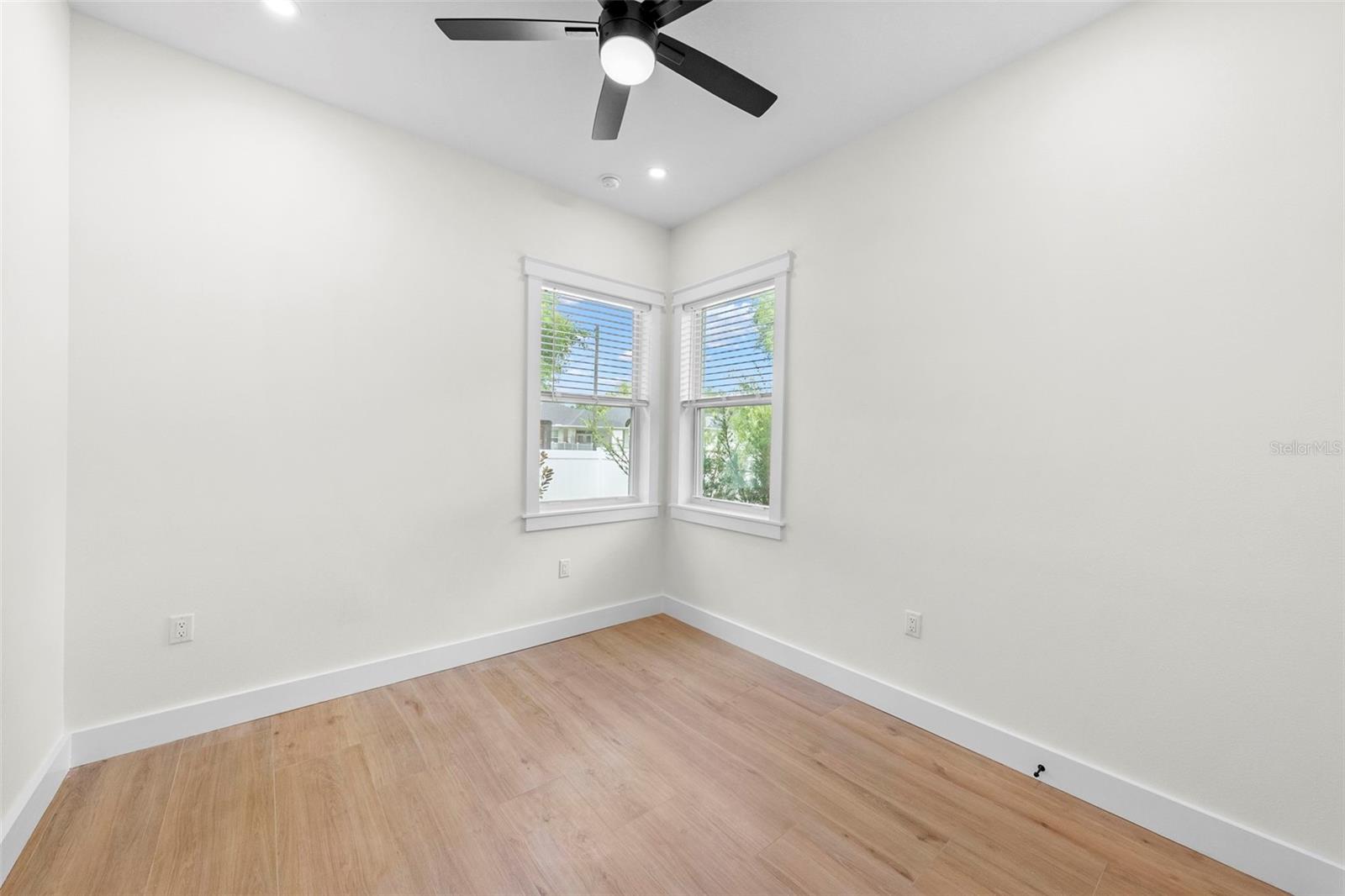 1712 E COMANCHE AVE, TAMPA, FL, 33610