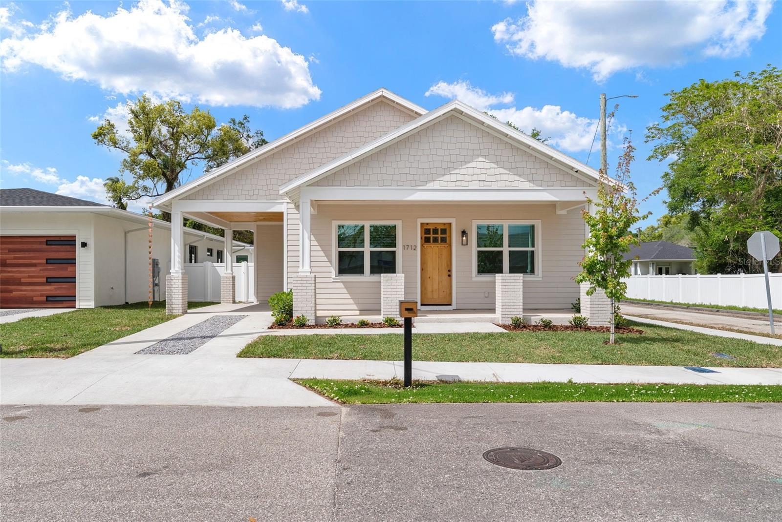 1712 E COMANCHE AVE, TAMPA, FL, 33610