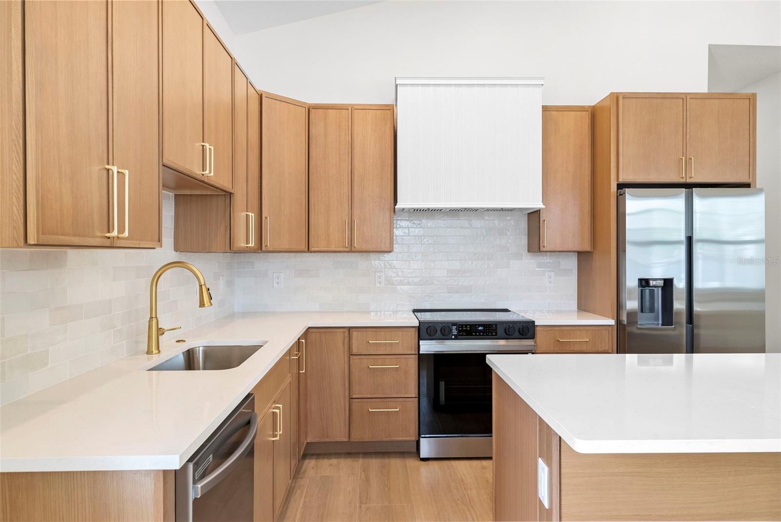 1712 E COMANCHE AVE, TAMPA, FL, 33610