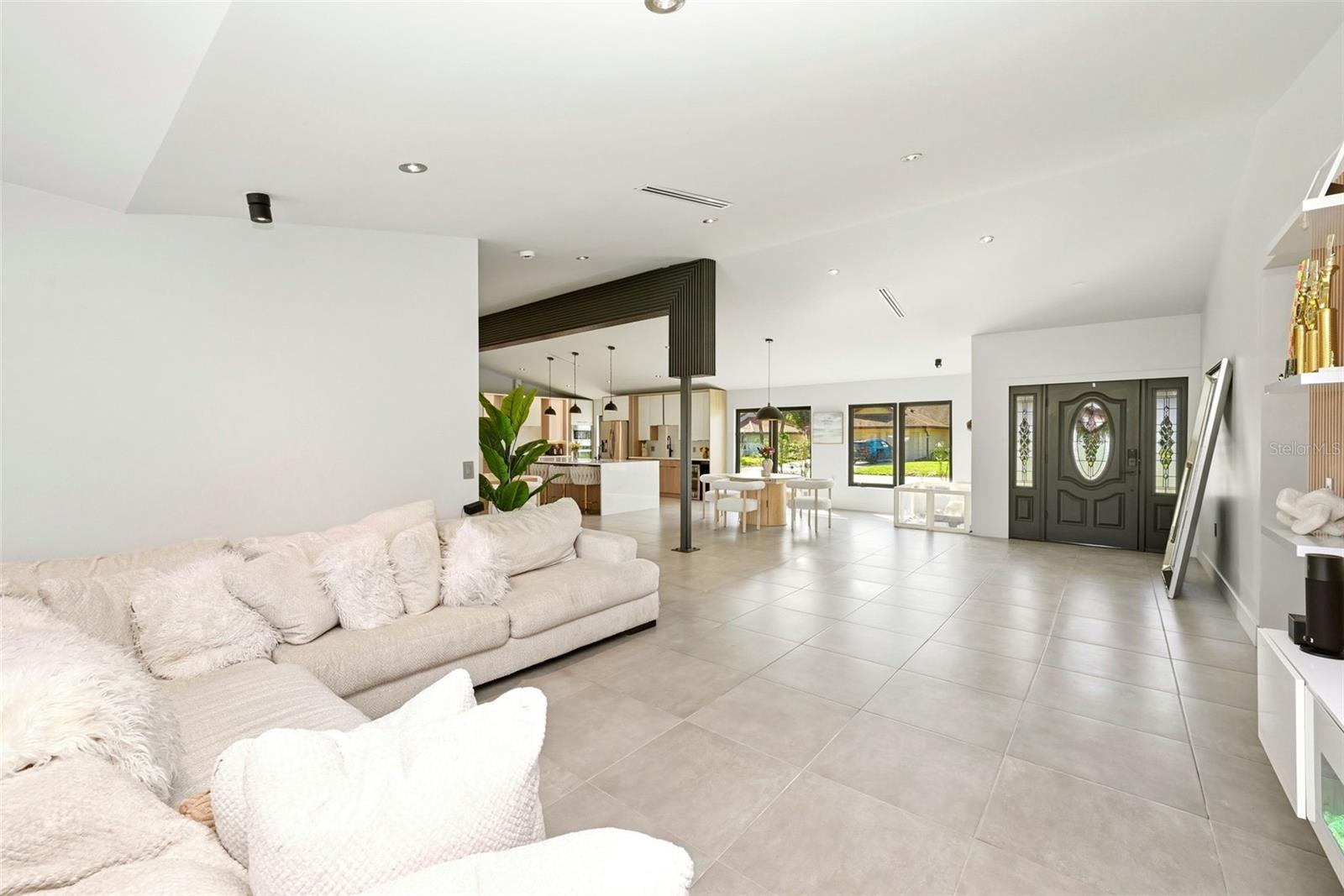 6747 EDGEWORTH DR, ORLANDO, FL, 32819