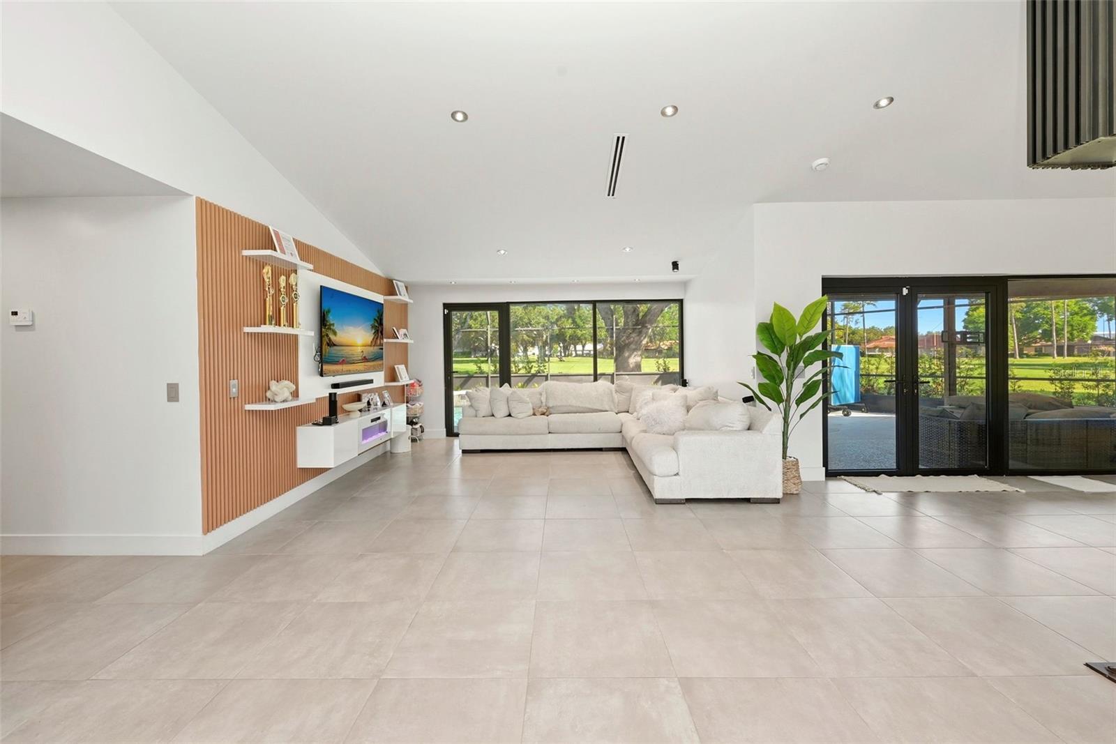 6747 EDGEWORTH DR, ORLANDO, FL, 32819