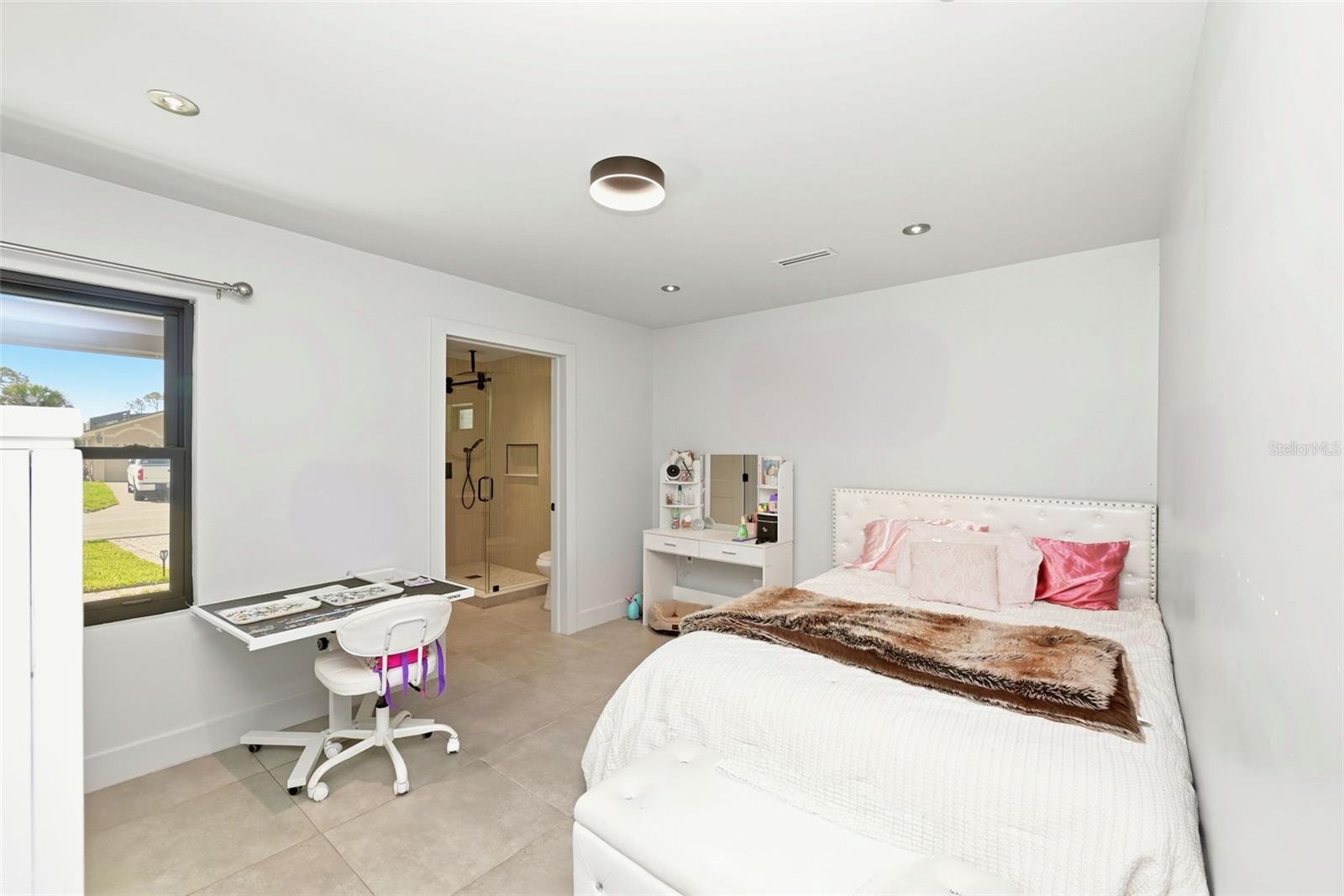 6747 EDGEWORTH DR, ORLANDO, FL, 32819