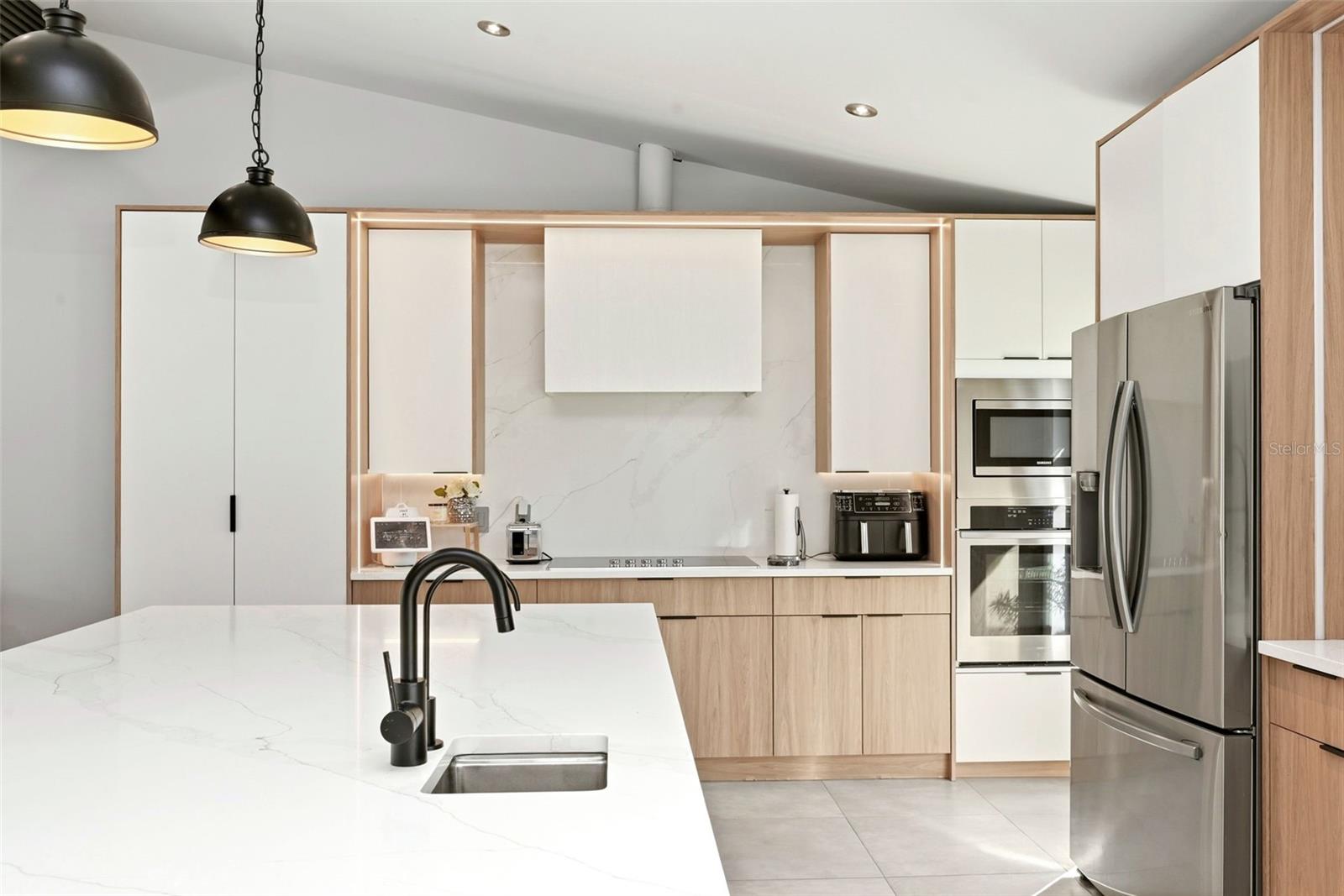 6747 EDGEWORTH DR, ORLANDO, FL, 32819