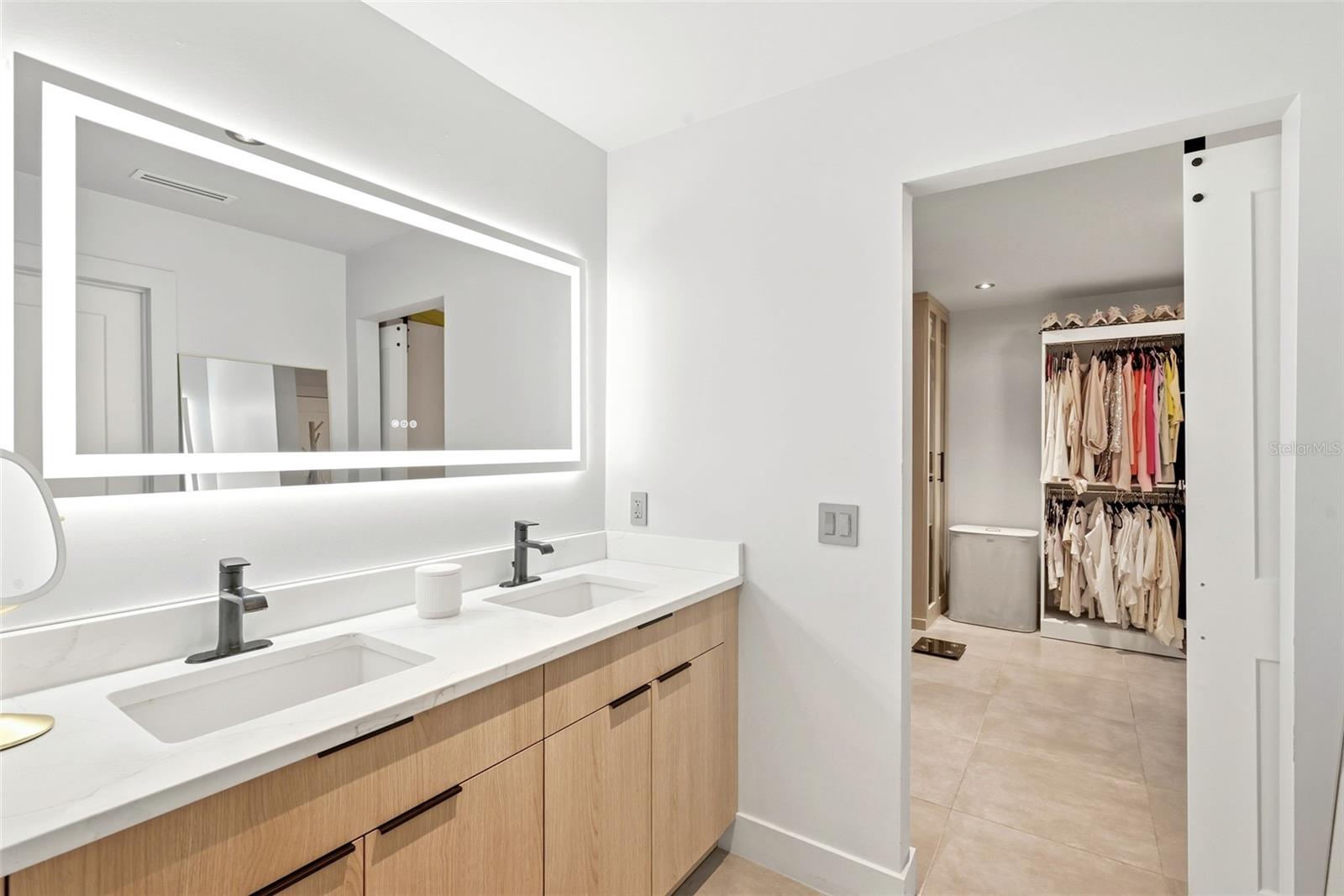 6747 EDGEWORTH DR, ORLANDO, FL, 32819