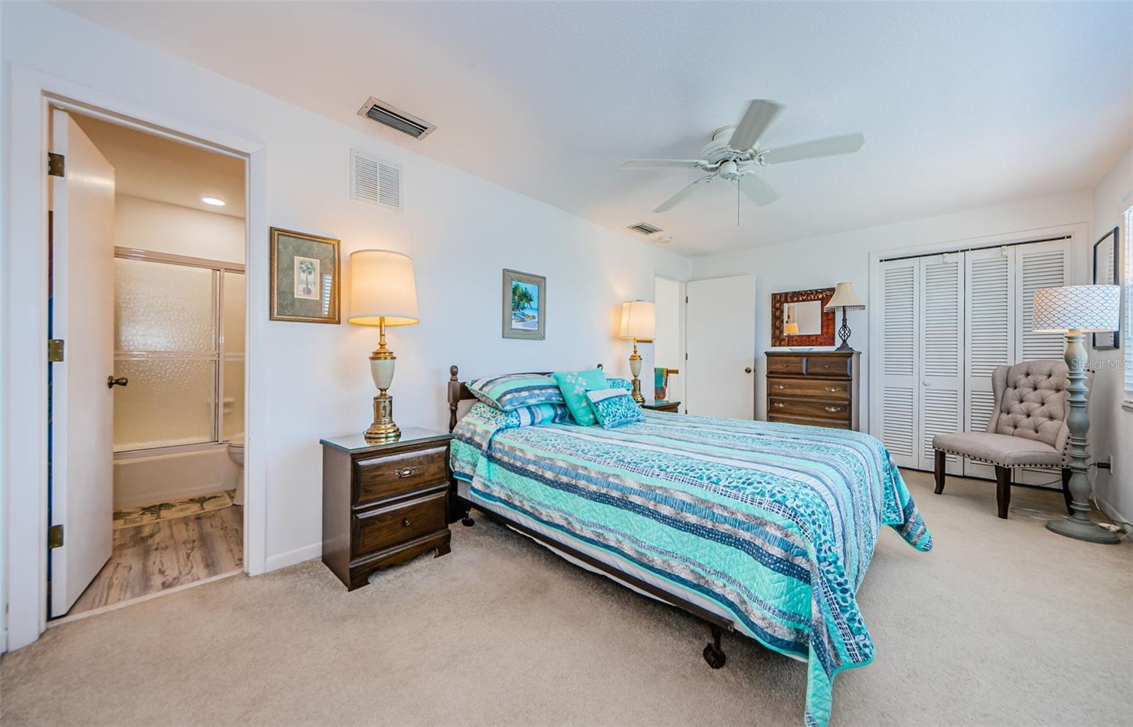 DUNEDIN CAUSEWAY CEN, DUNEDIN, FL, 34698