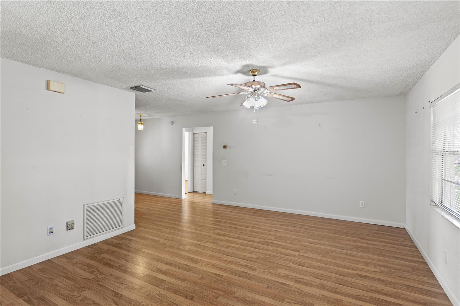 9247 CAMINO VILLA BLVD, TAMPA, FL, 33635