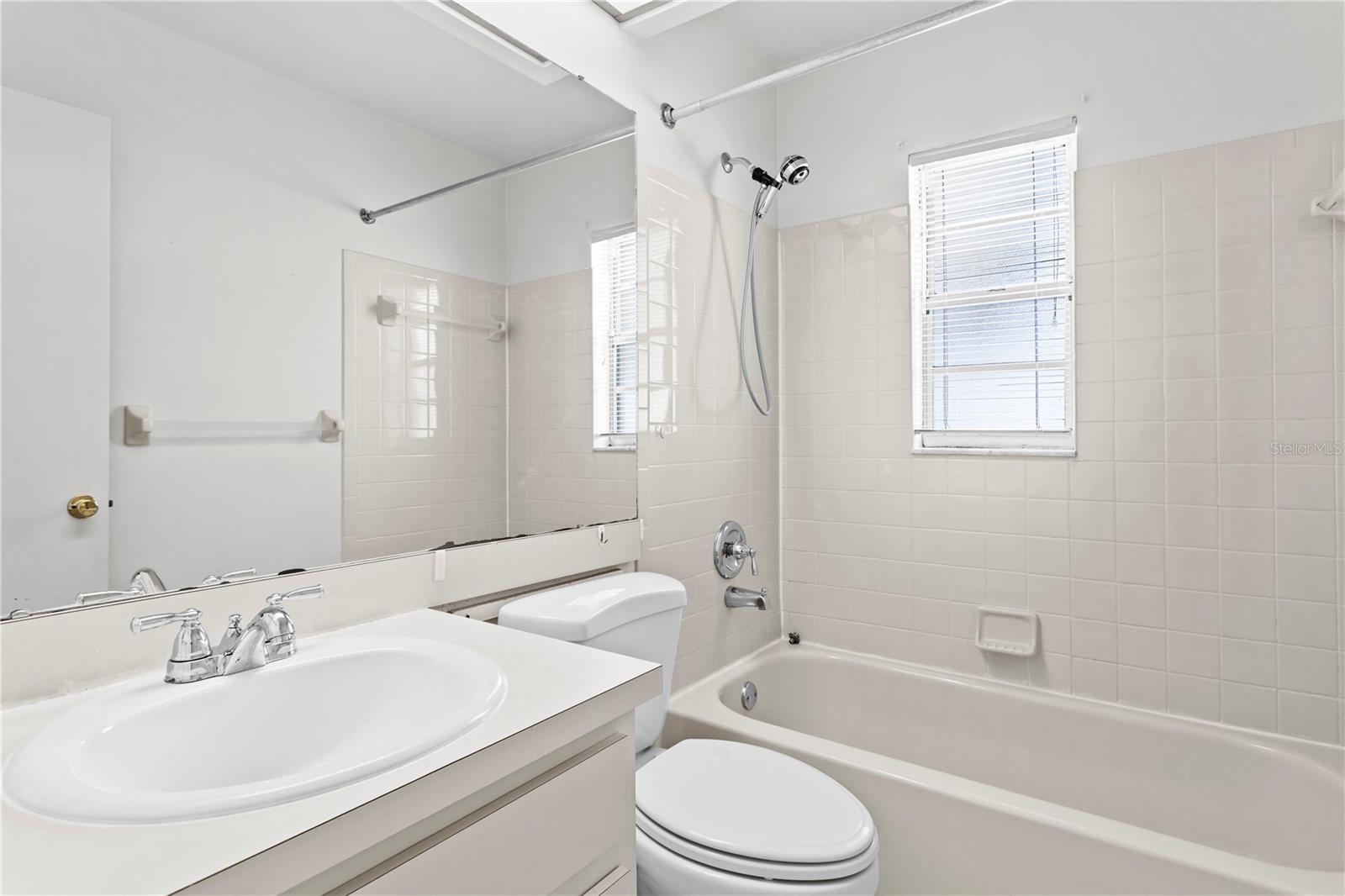 9247 CAMINO VILLA BLVD, TAMPA, FL, 33635