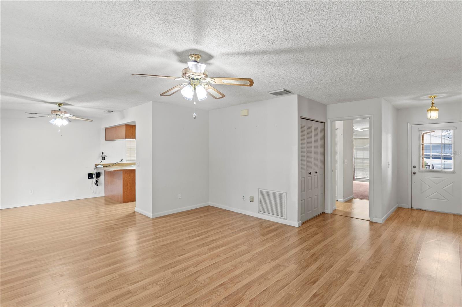 9247 CAMINO VILLA BLVD, TAMPA, FL, 33635