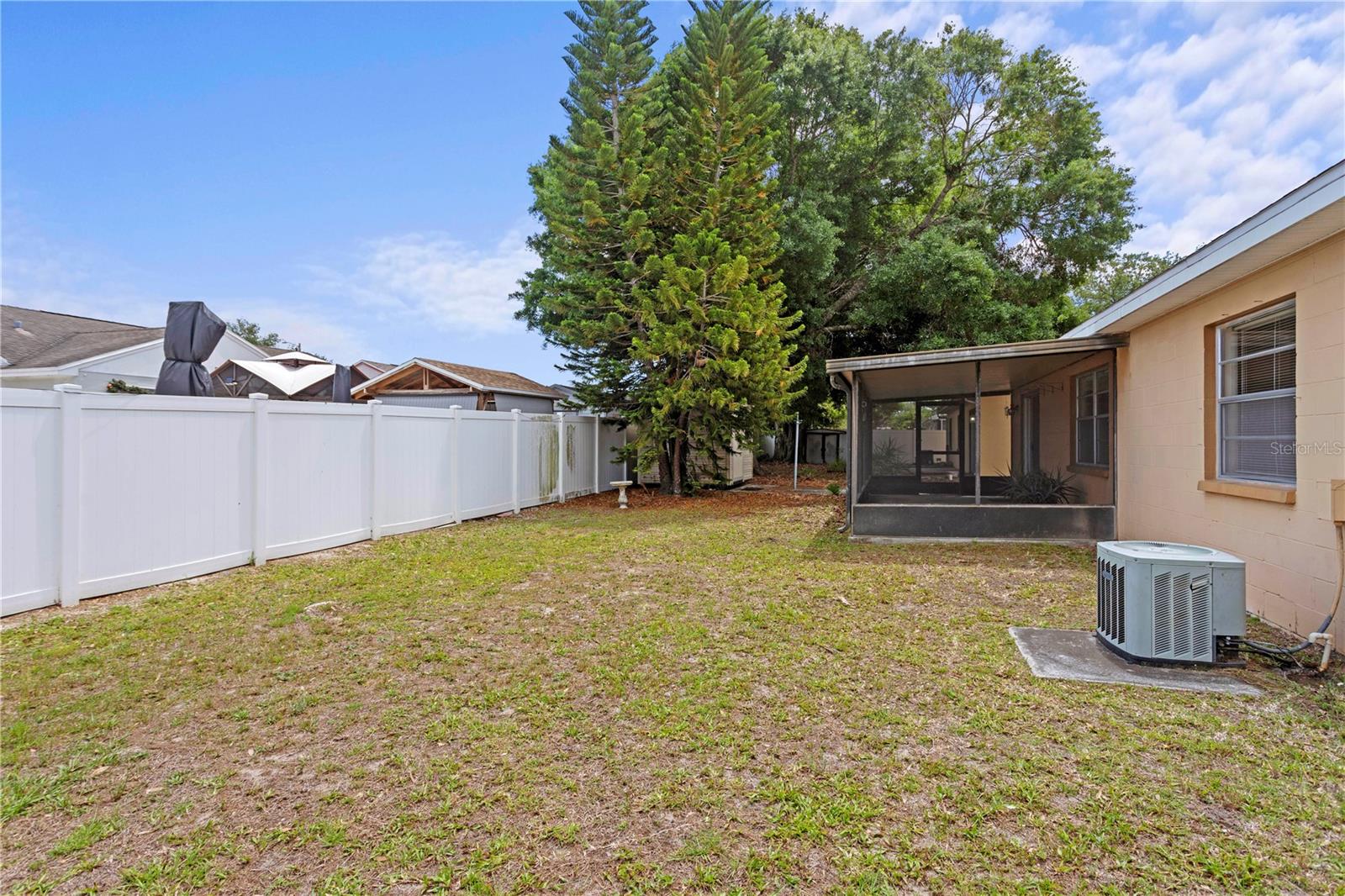 9247 CAMINO VILLA BLVD, TAMPA, FL, 33635