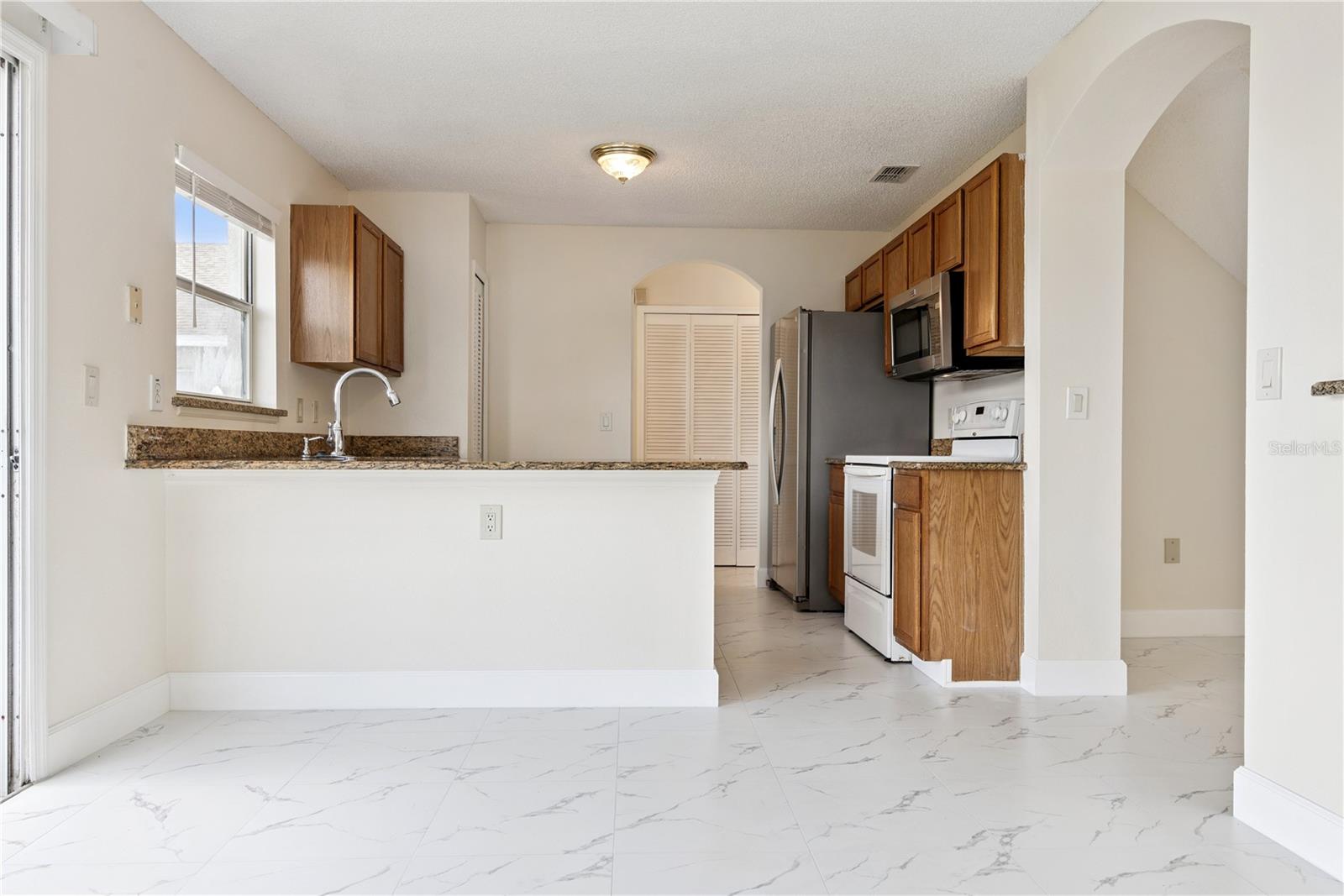 1582 CAREY GLEN CIR, ORLANDO, FL, 32824