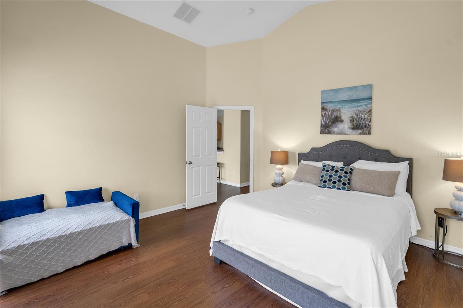 1104 BLOOMINGDALE DR, DAVENPORT, FL, 33897