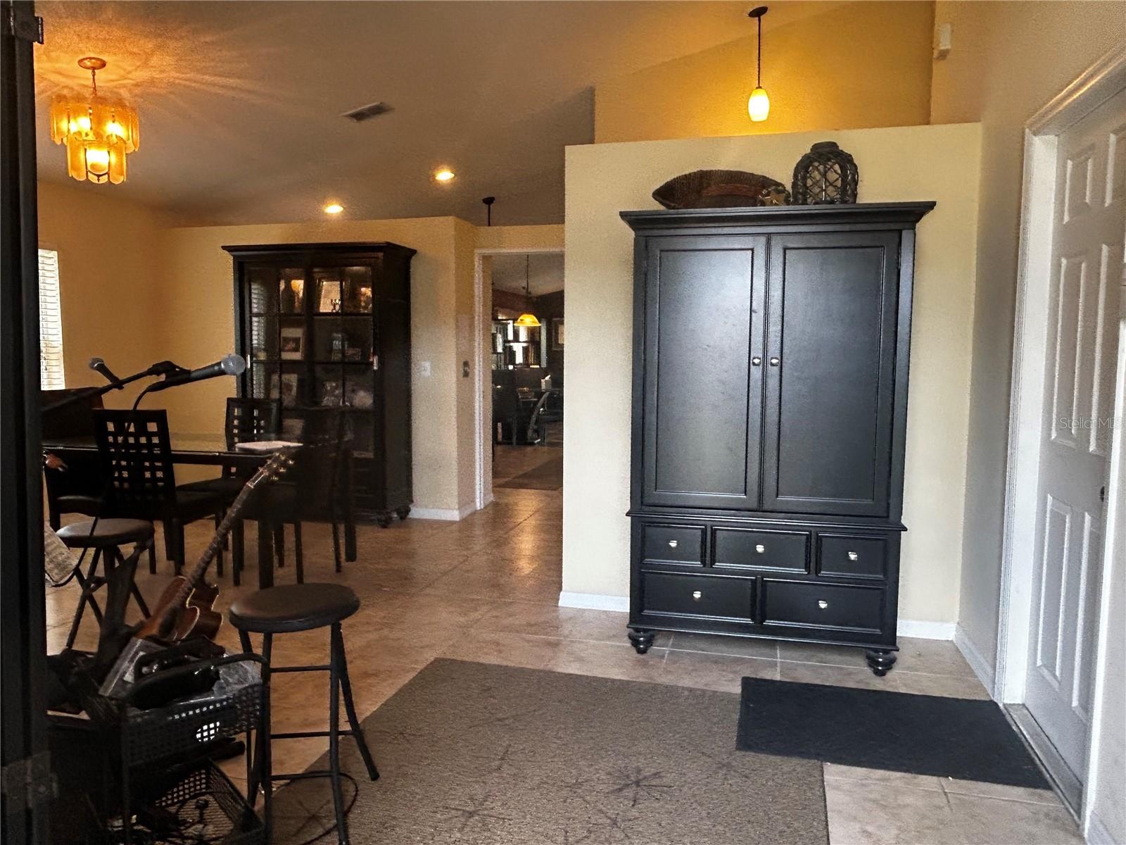 5632 MARIWOOD DR, ORLANDO, FL, 32810