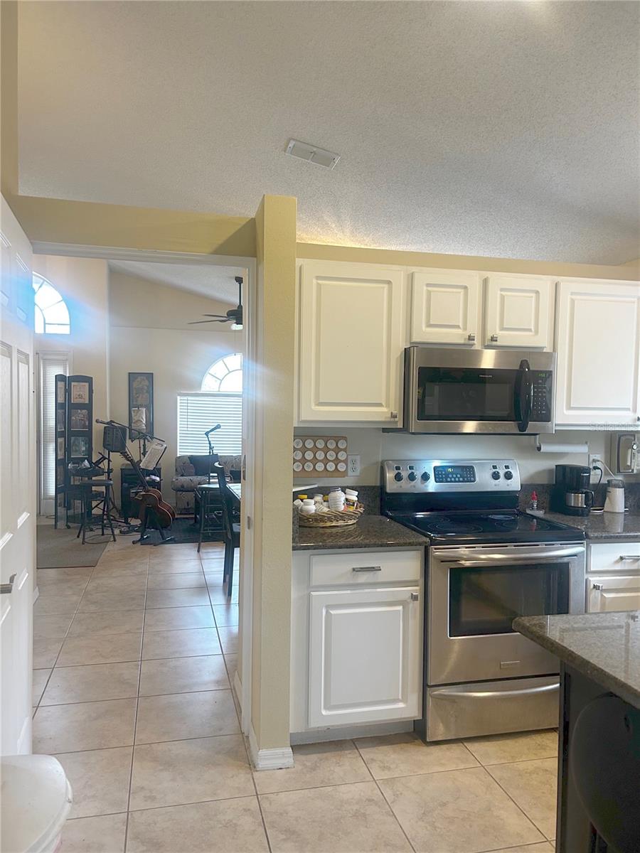 5632 MARIWOOD DR, ORLANDO, FL, 32810