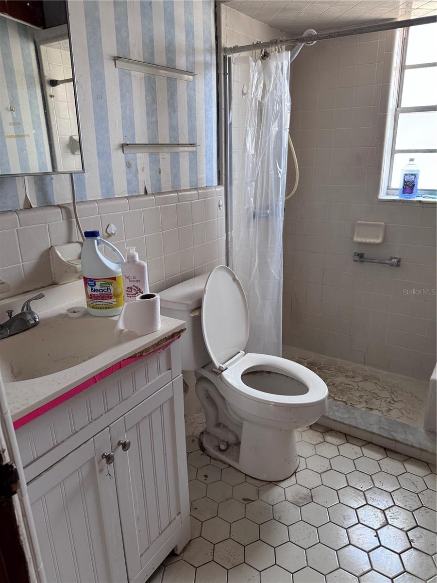 128 CENTER ST, WINTER HAVEN, FL, 33880