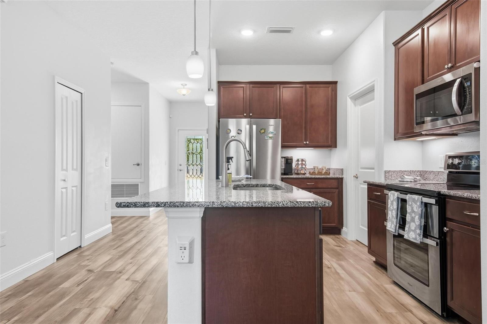 6 OAKLEAF WAY, PALM COAST, FL, 32137