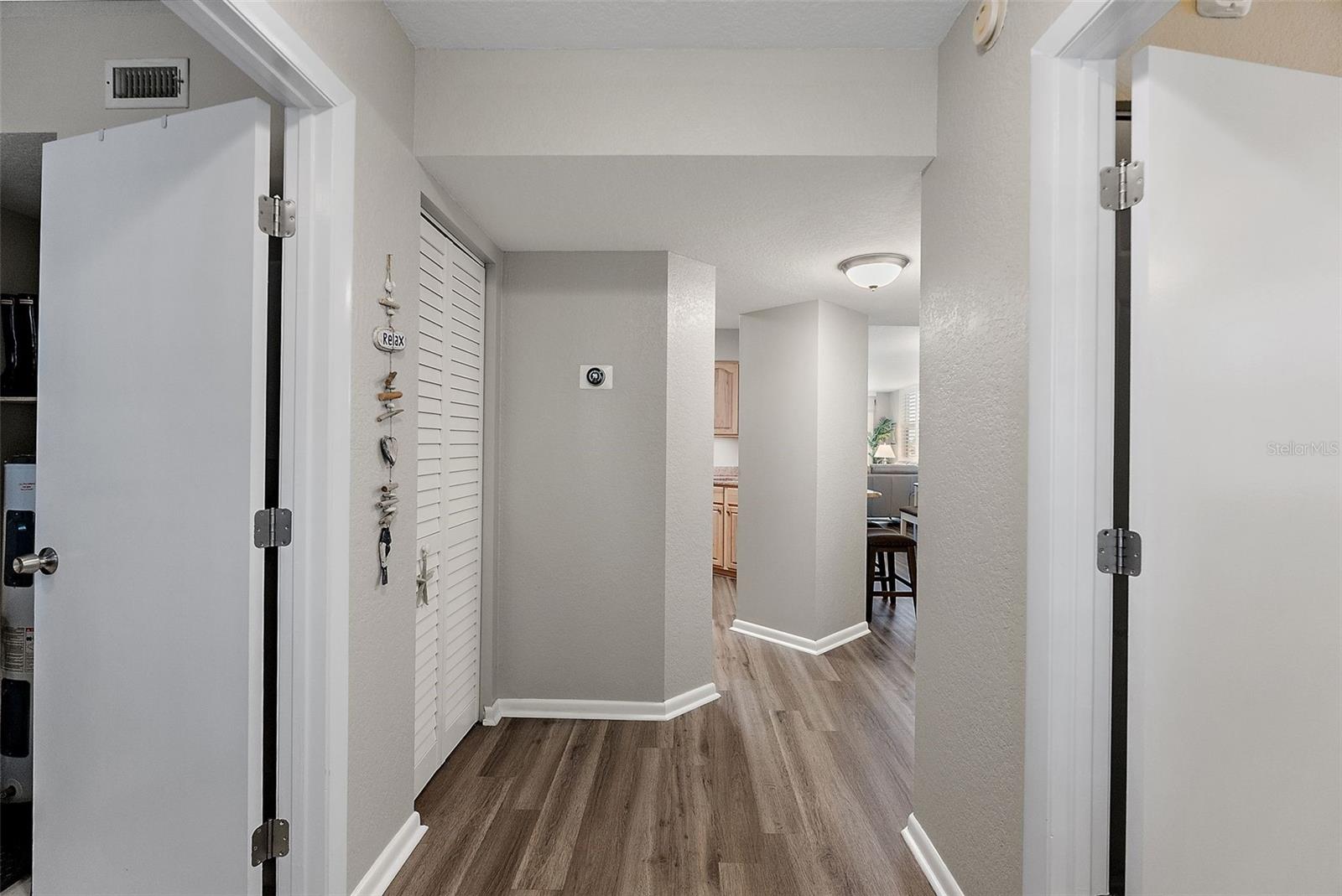 6085 BAHIA DEL MAR CIR #272, ST PETERSBURG, FL, 33715