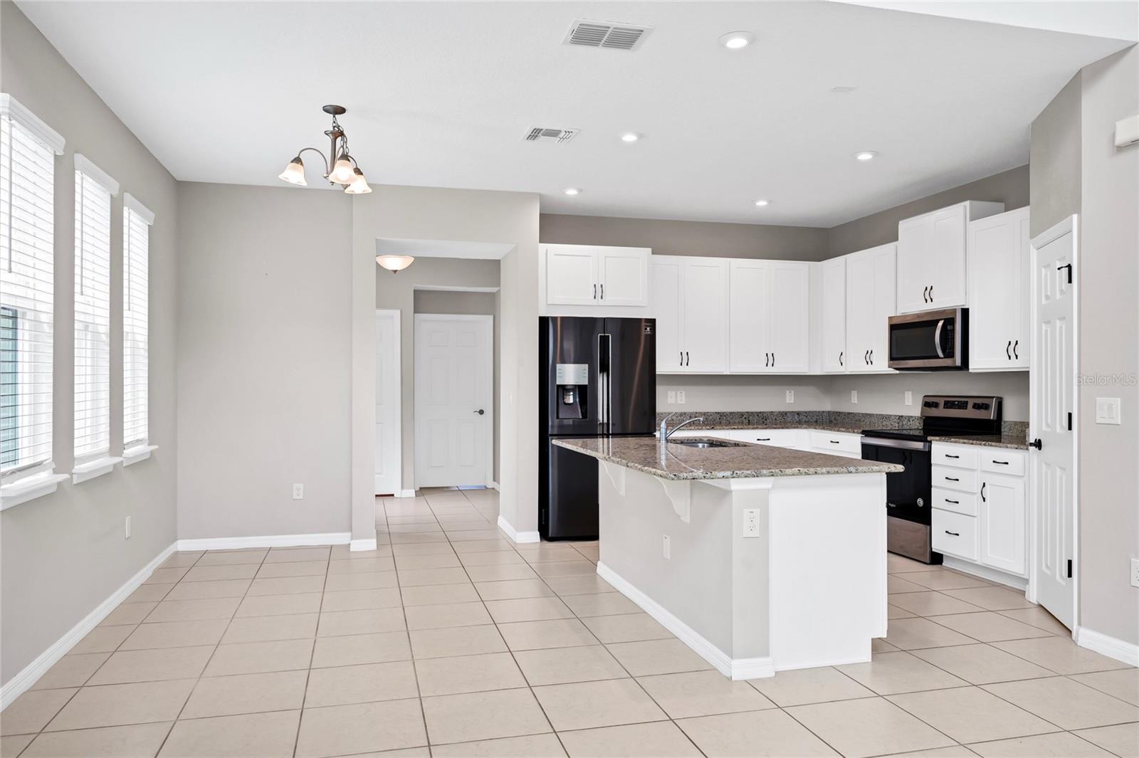 15907 MARINA BAY DR, WINTER GARDEN, FL, 34787