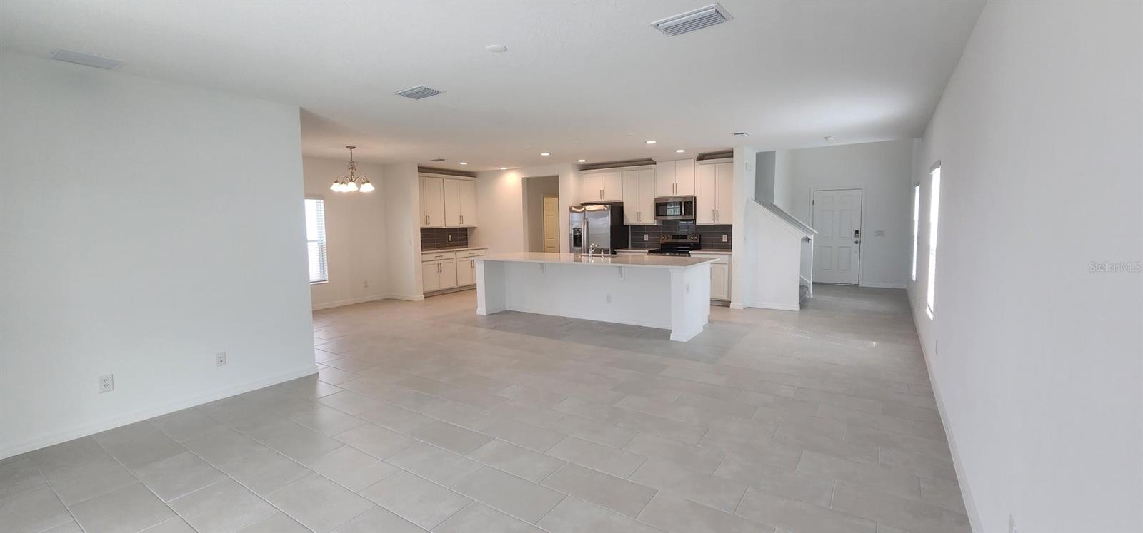 1203 ISLAND SLOUGH LN, DAVENPORT, FL, 33837