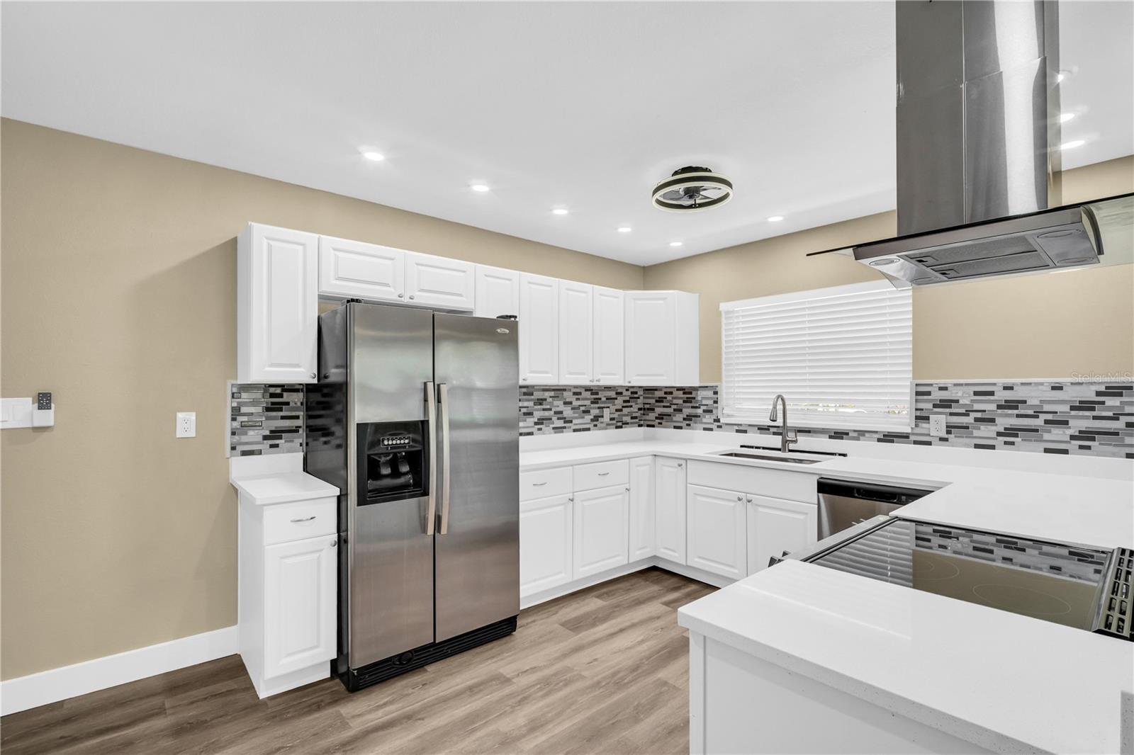 1001 JASMINE WAY, CLEARWATER, FL, 33756