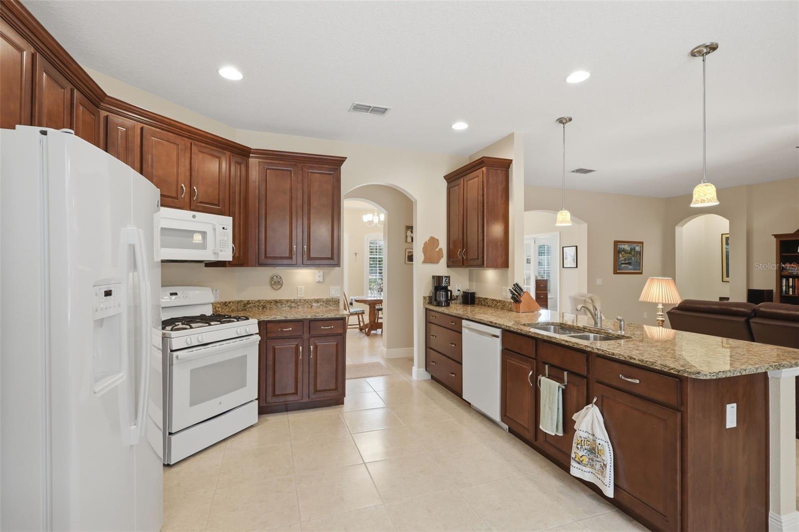 832 DEER FERN AVE, DELAND, FL, 32720