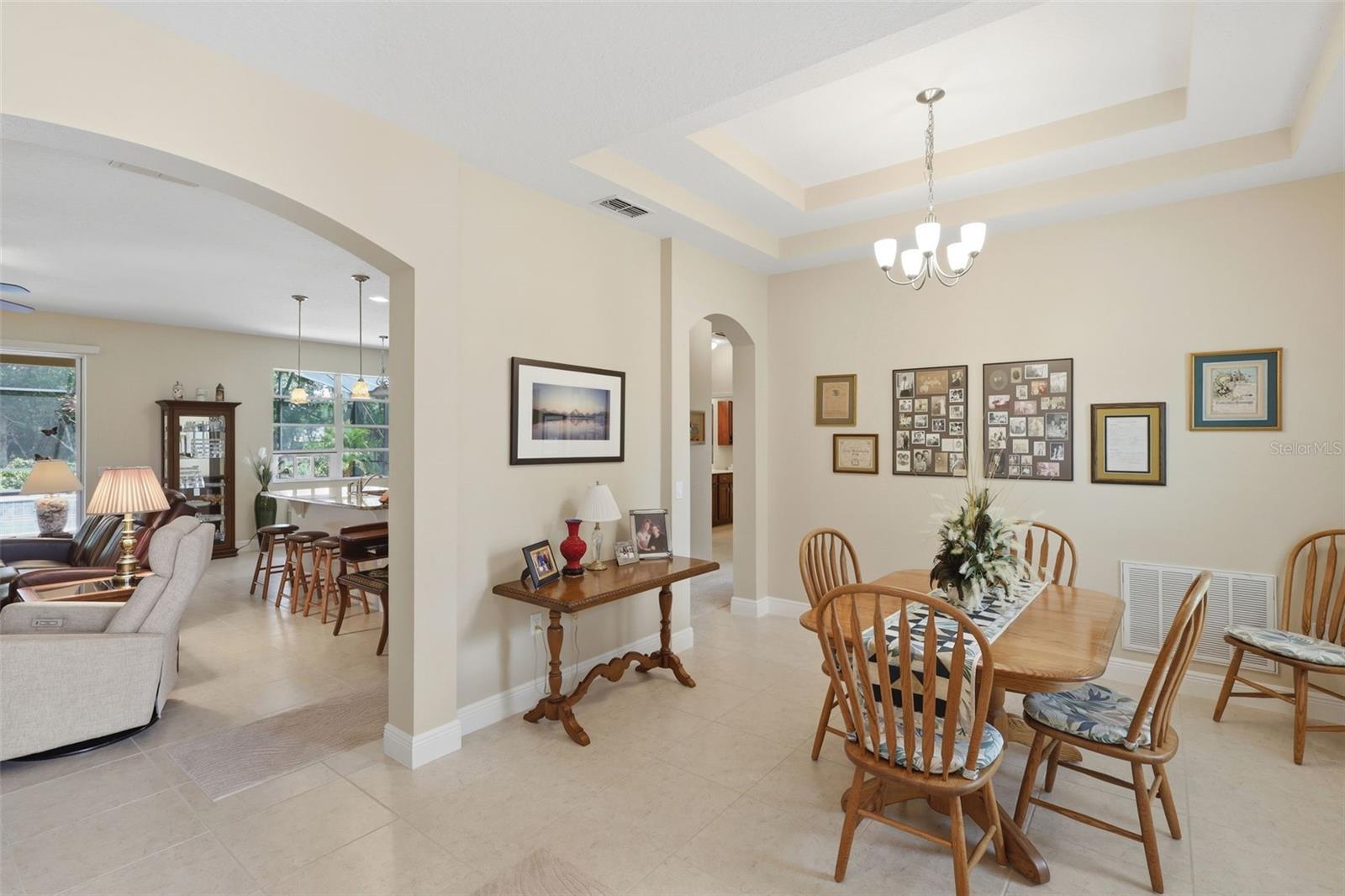 832 DEER FERN AVE, DELAND, FL, 32720