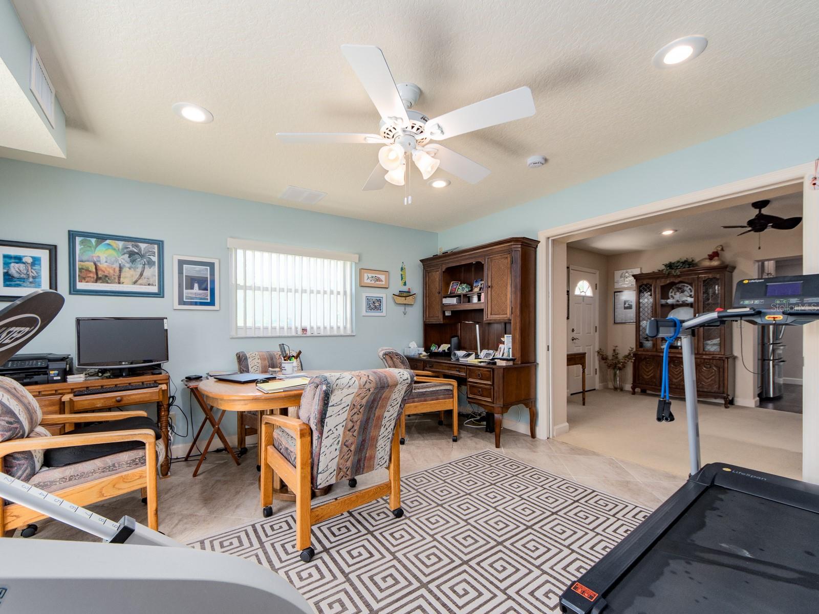 9227 143RD ST, SEMINOLE, FL, 33776