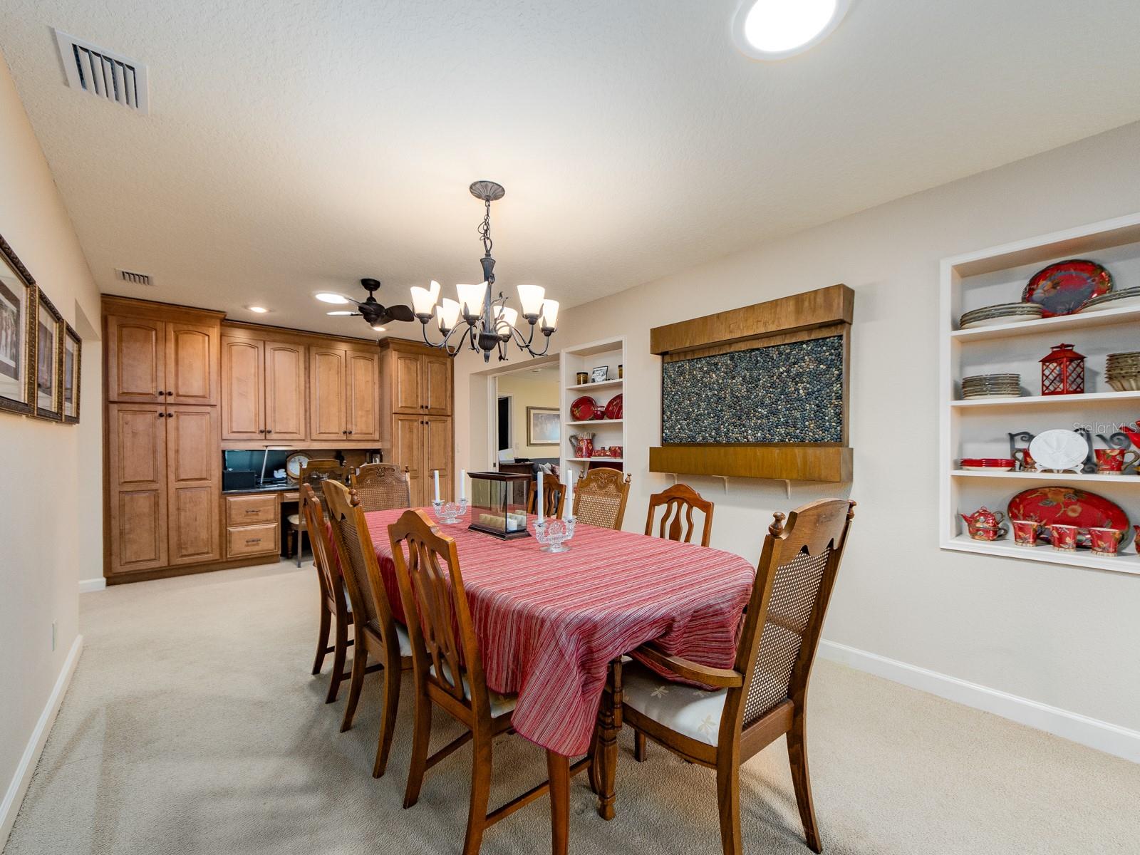 9227 143RD ST, SEMINOLE, FL, 33776