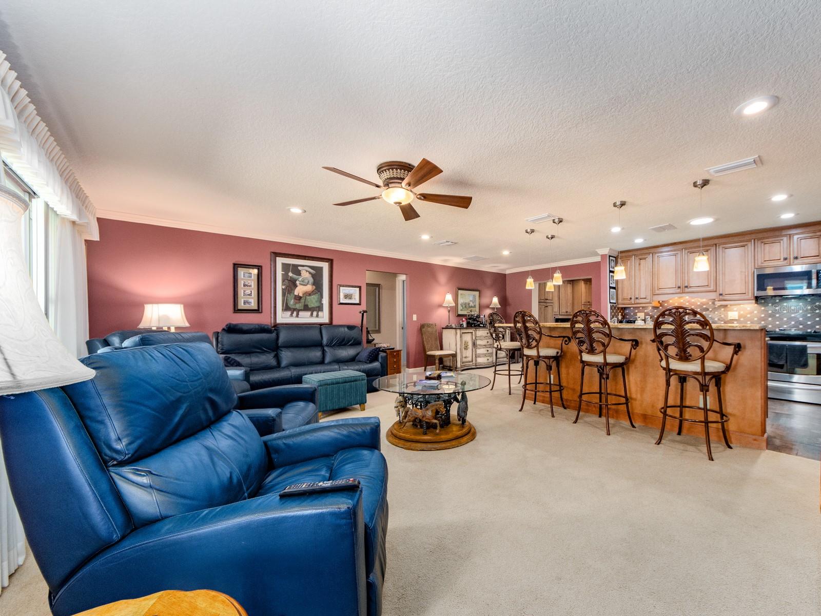 9227 143RD ST, SEMINOLE, FL, 33776