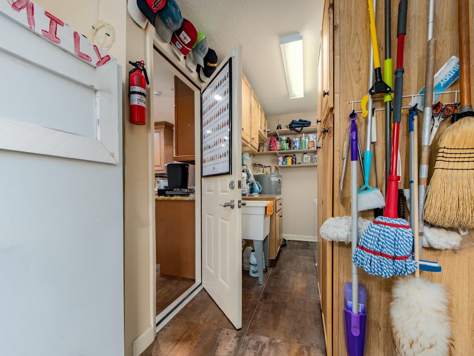 9227 143RD ST, SEMINOLE, FL, 33776