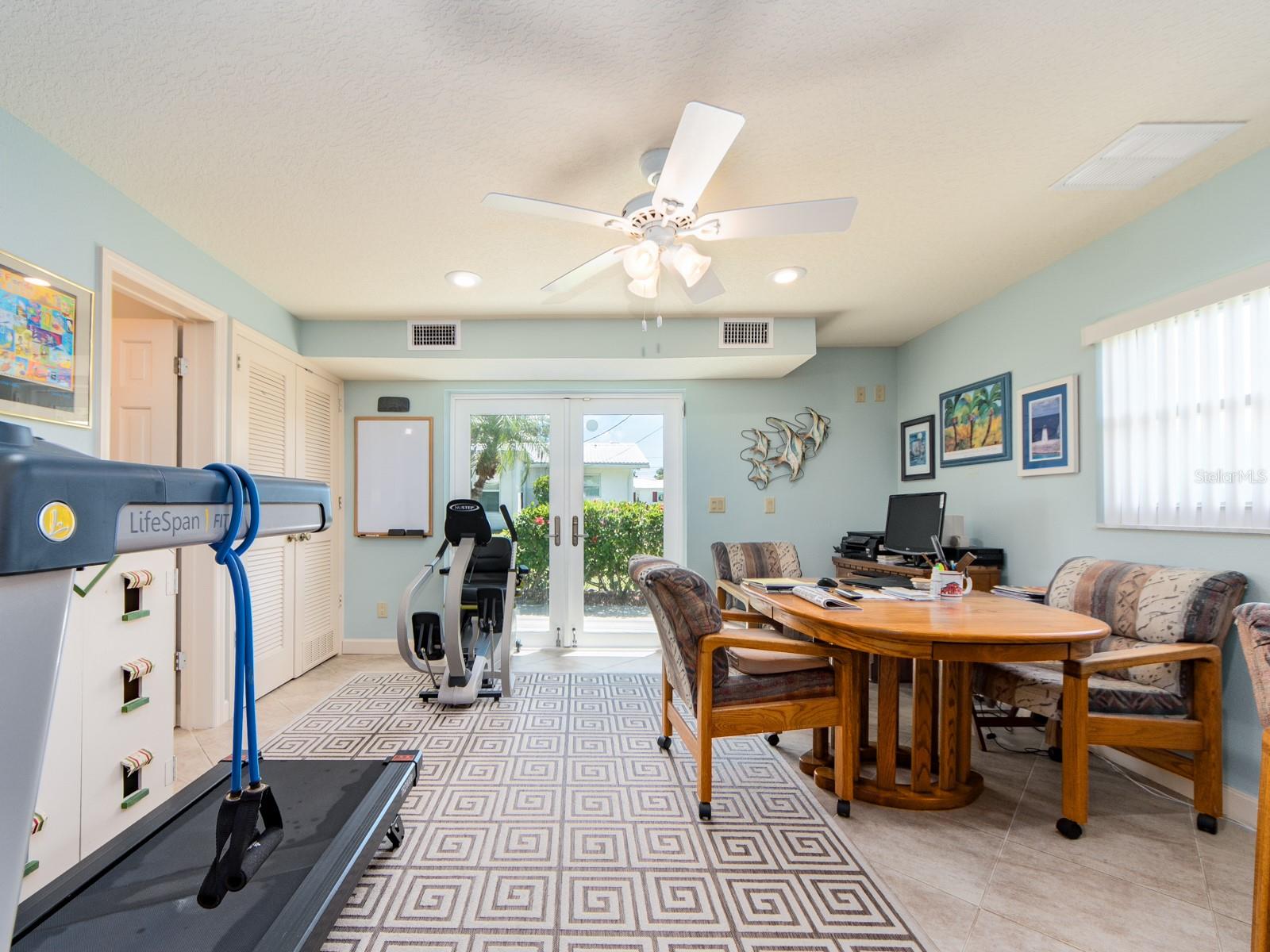 9227 143RD ST, SEMINOLE, FL, 33776